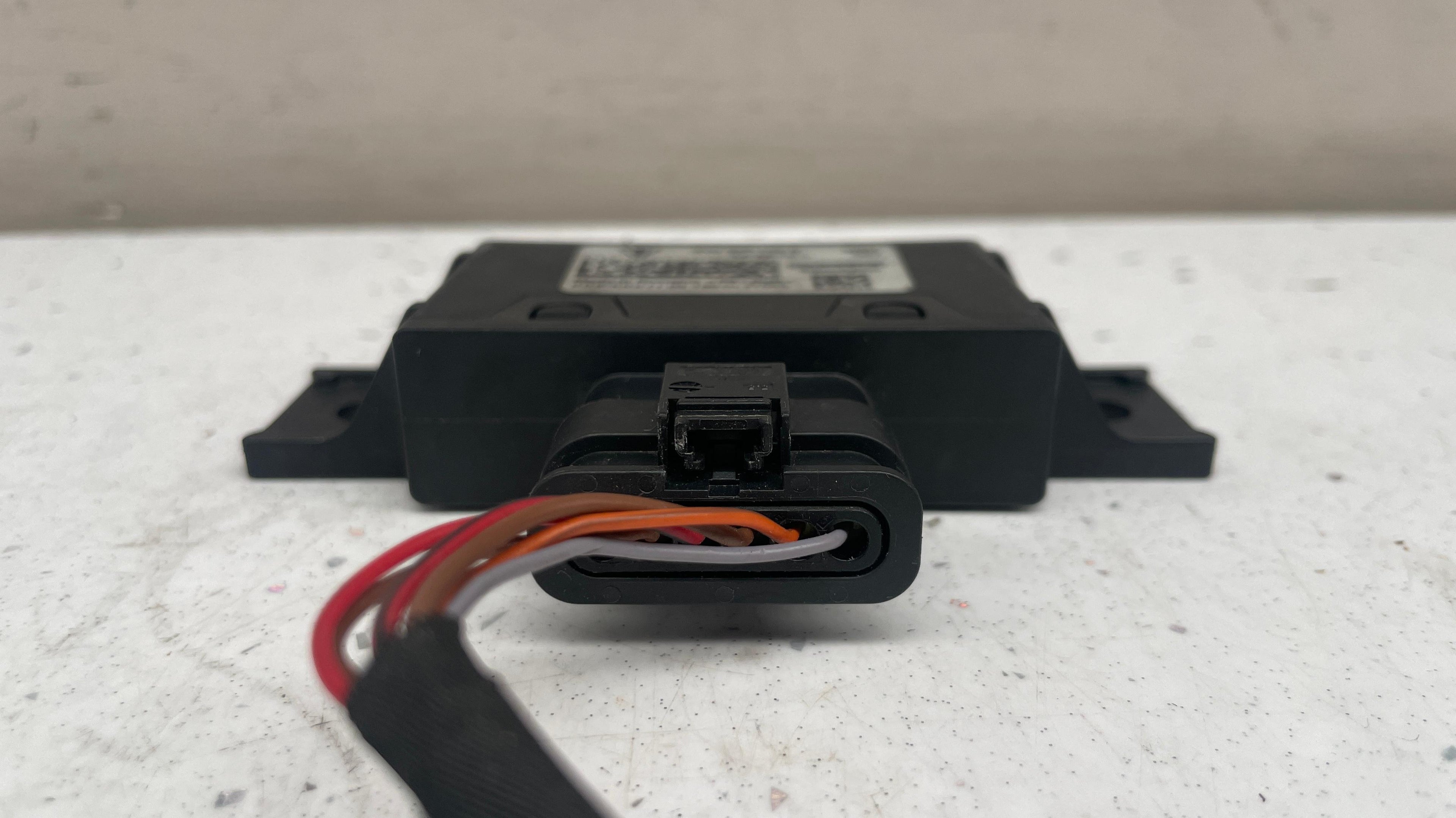 9Y0907159E PORSCHE CAYENNE ENGINE SOUND CONTROL
