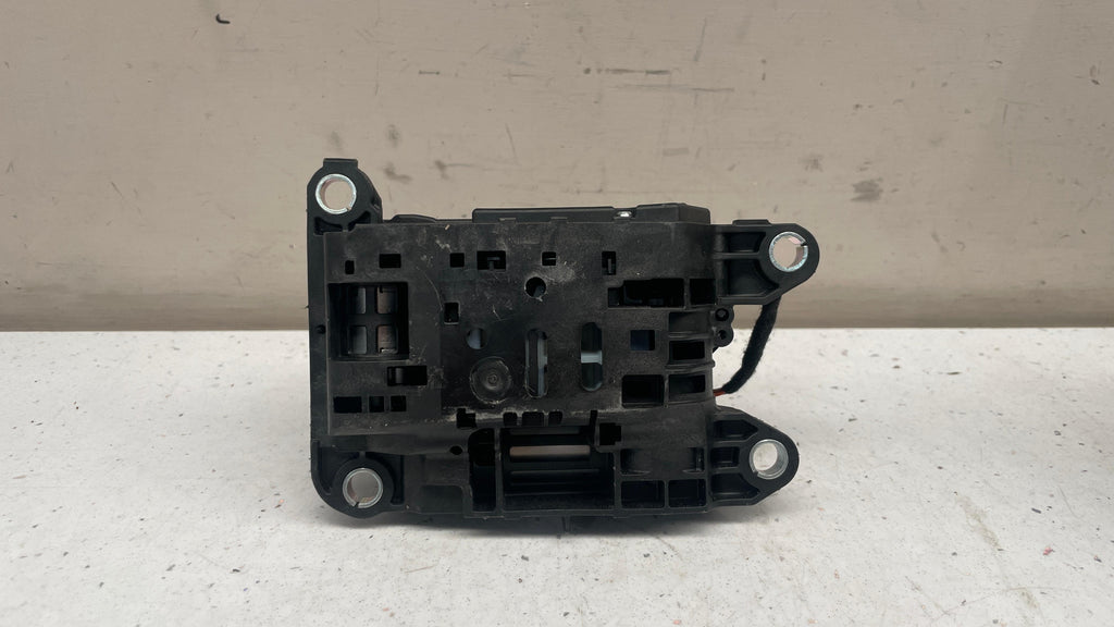 9Y0713041B PORSCHE CAYENNE GEAR SHIFT SELECTOR