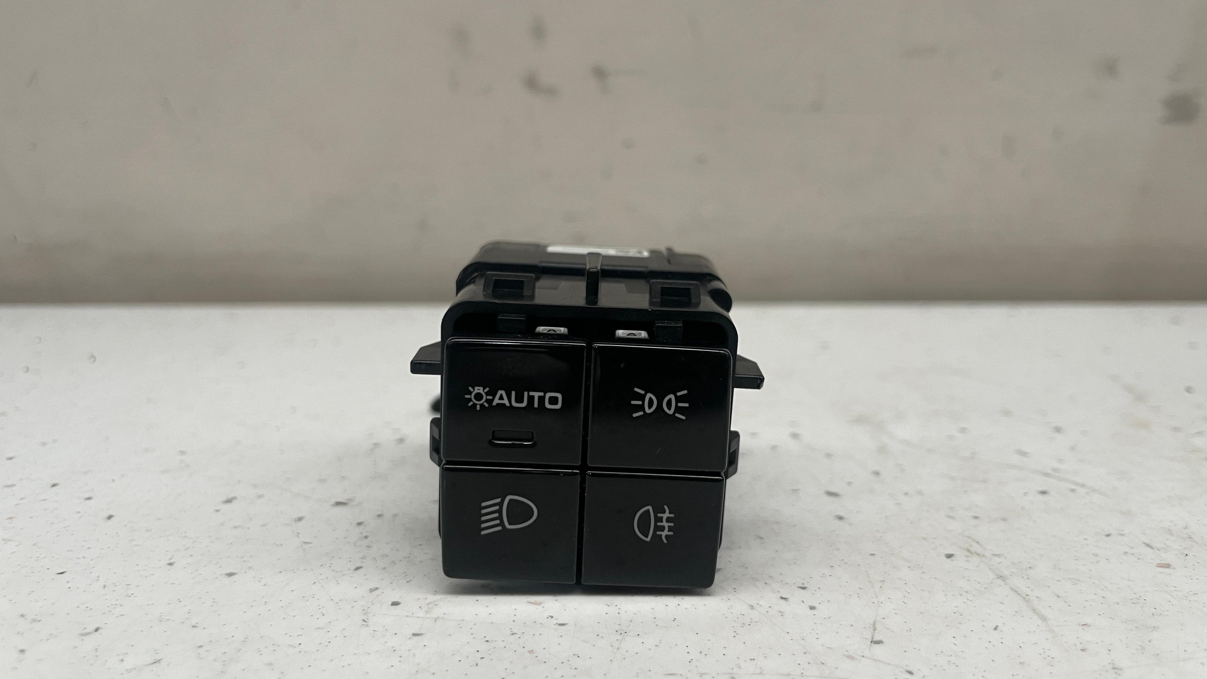9Y2941209A PORSCHE CAYENNE HEADLIGHT SWITCH CONTROL