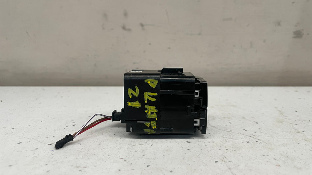 9Y2941209A PORSCHE CAYENNE HEADLIGHT SWITCH CONTROL