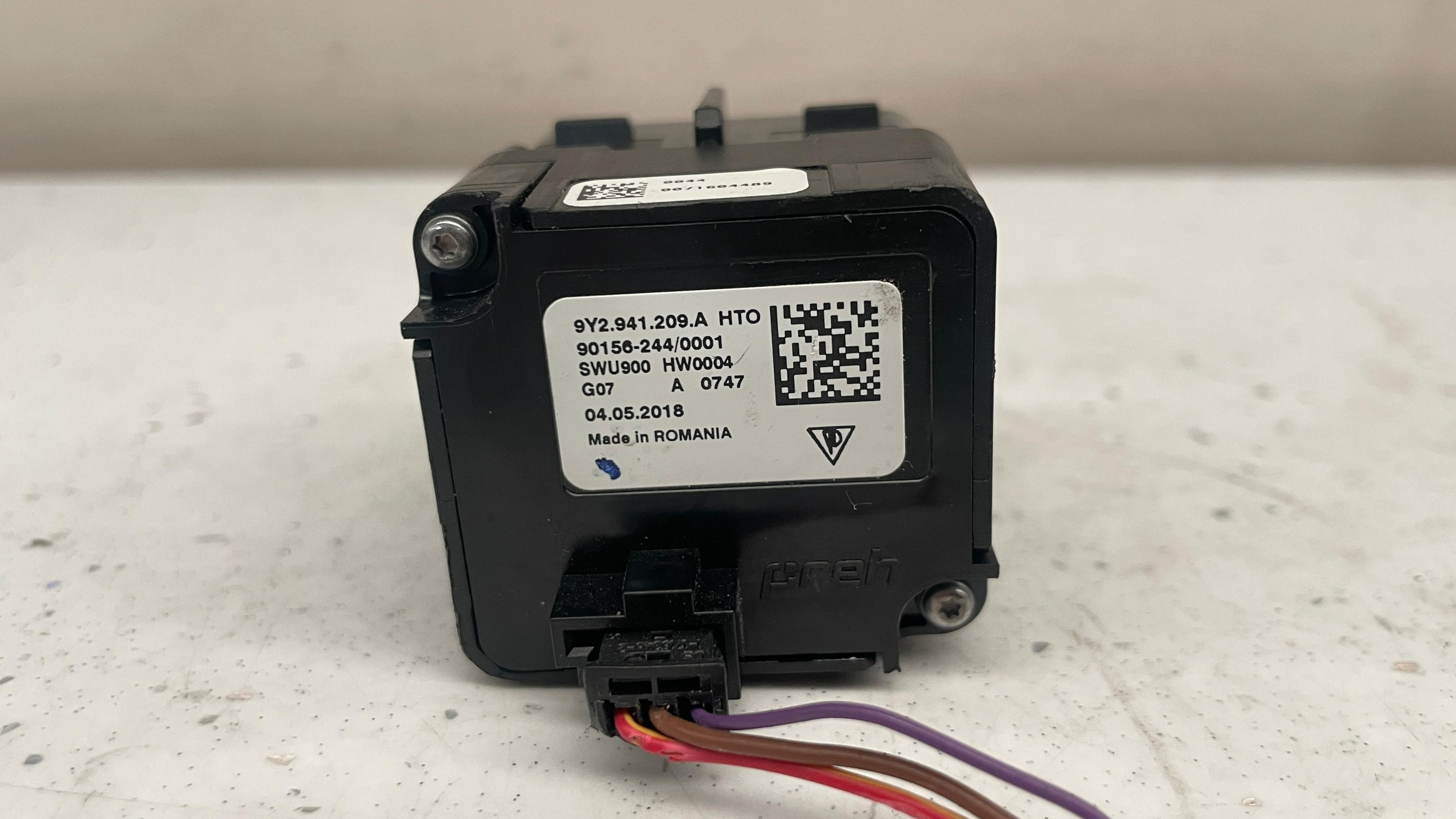 9Y2941209A PORSCHE CAYENNE HEADLIGHT SWITCH CONTROL