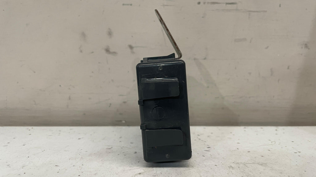 89111-60020 TOYOTA NETWORK GATEWAY MODULE