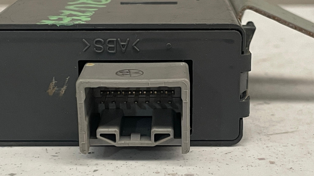 89111-60020 TOYOTA NETWORK GATEWAY MODULE
