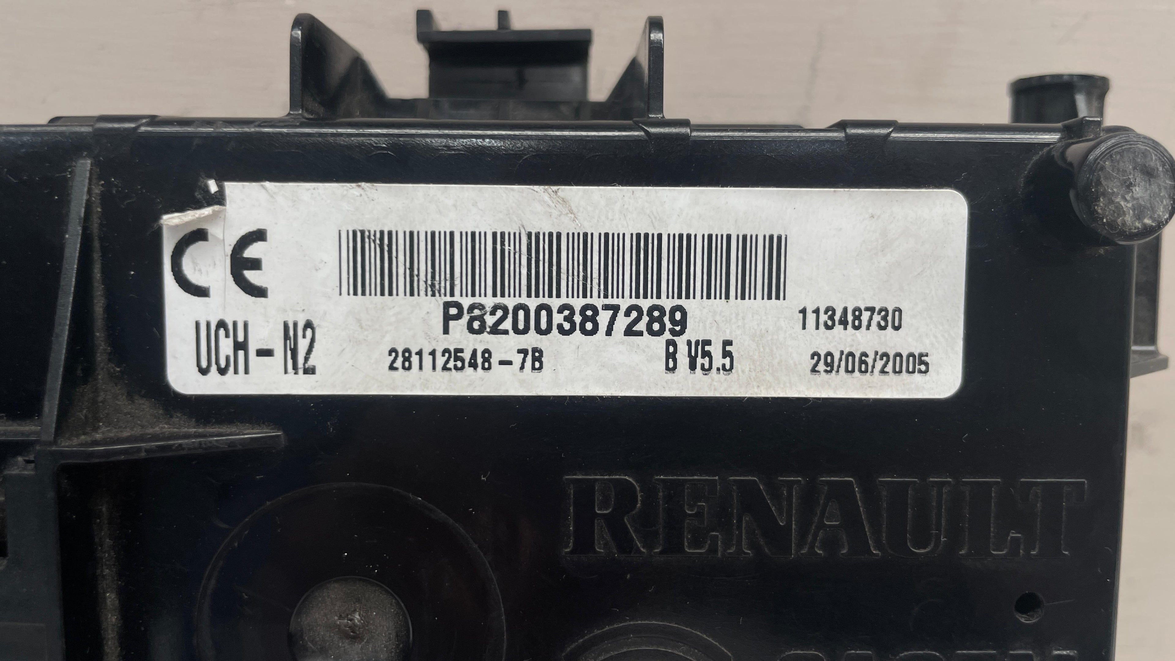 P8200387289 RENAULT CLIO BODY CONTROL UNIT