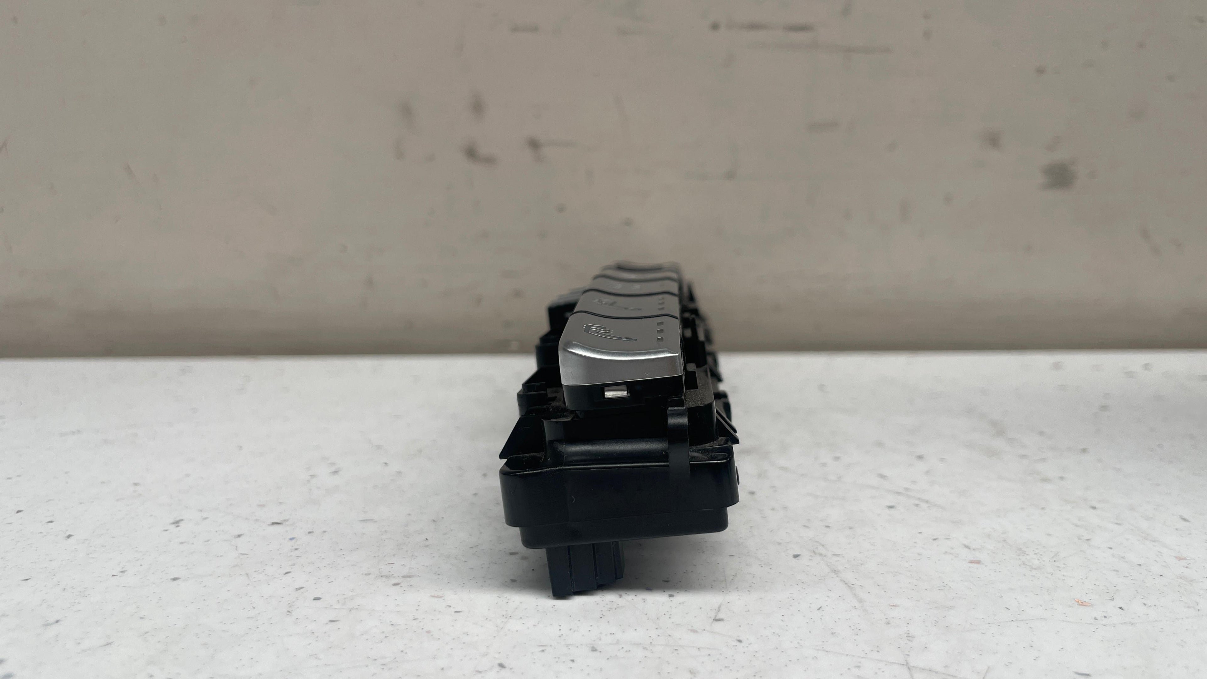 A2929053700 MERCEDES GLC SWITCH CONTROL PANEL MODULE