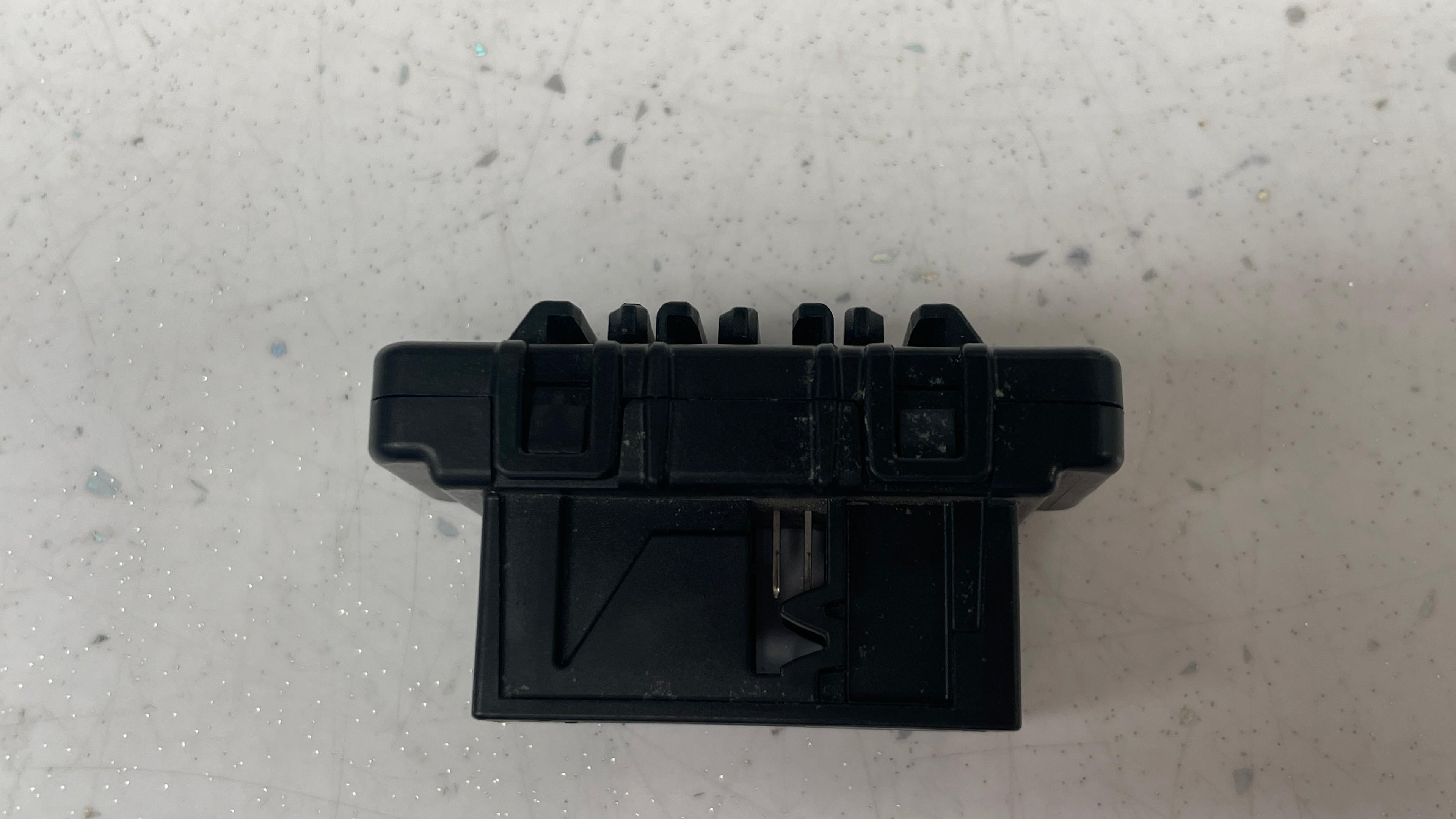 6807395-01 BMW BUS INTERFACE CONTROL MODULE