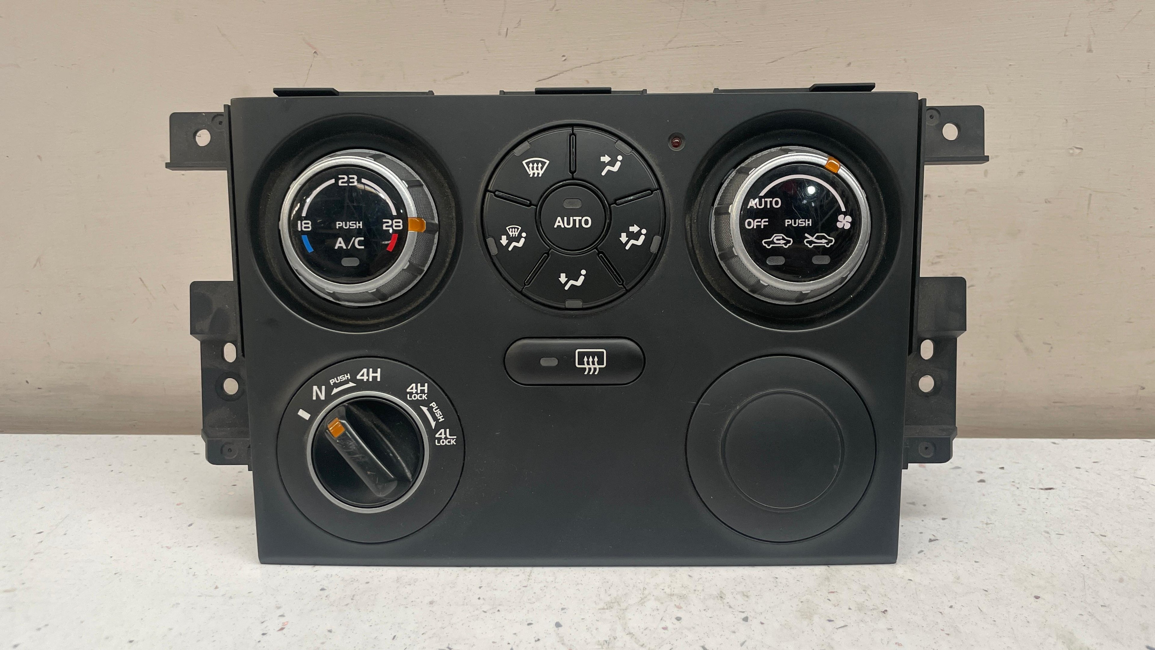 39510-65JD3-CAT SUZUKI CLIMATE CONTROL PANEL