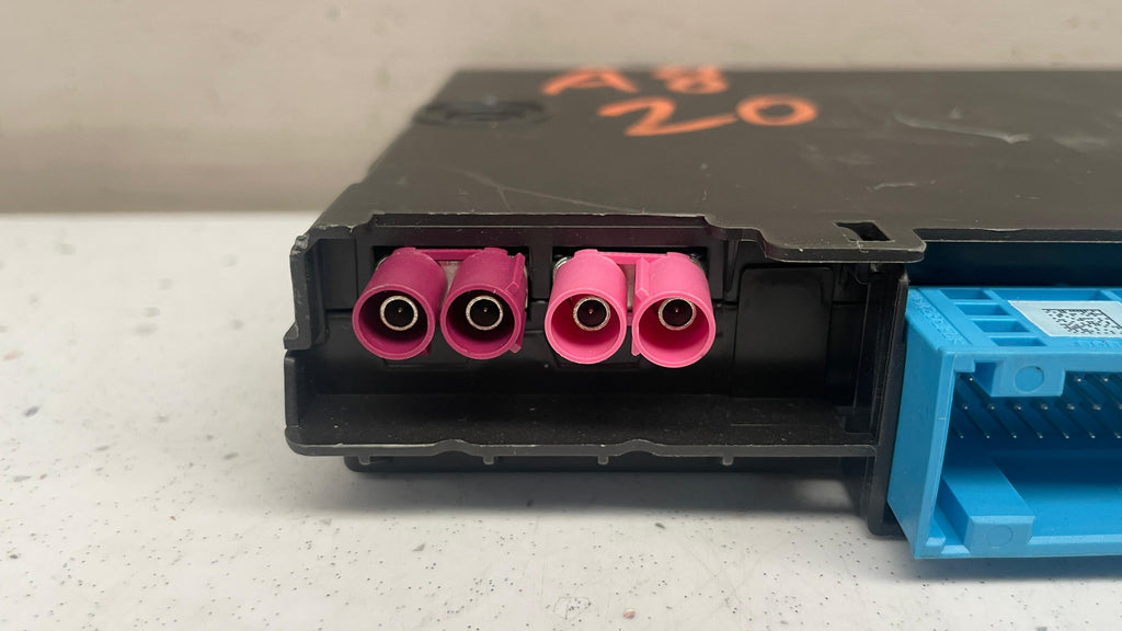 4N4907468AB PORSCHE CAYENNE GATEWAY CONTROL UNIT