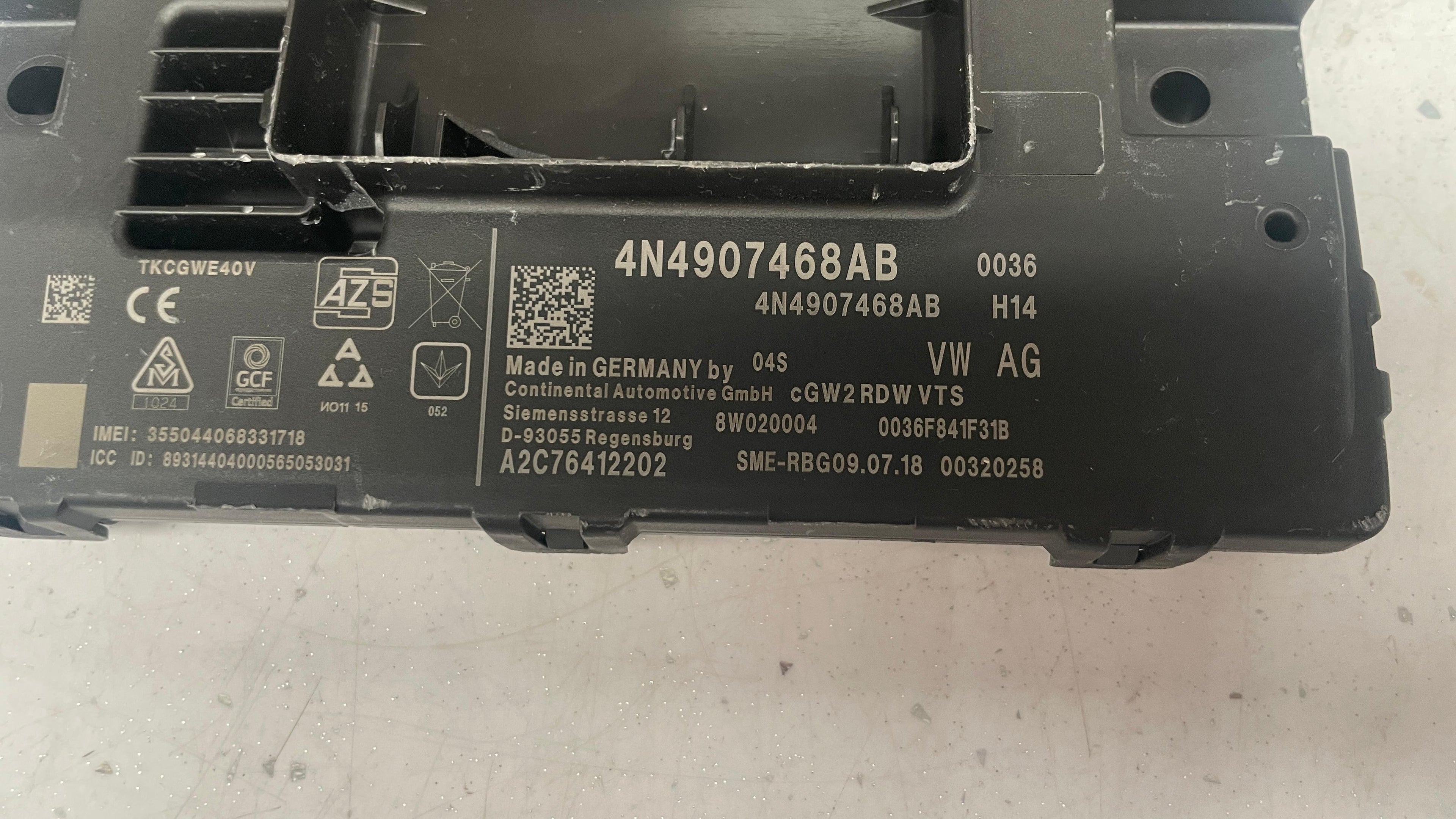 4N4907468AB PORSCHE CAYENNE GATEWAY CONTROL UNIT