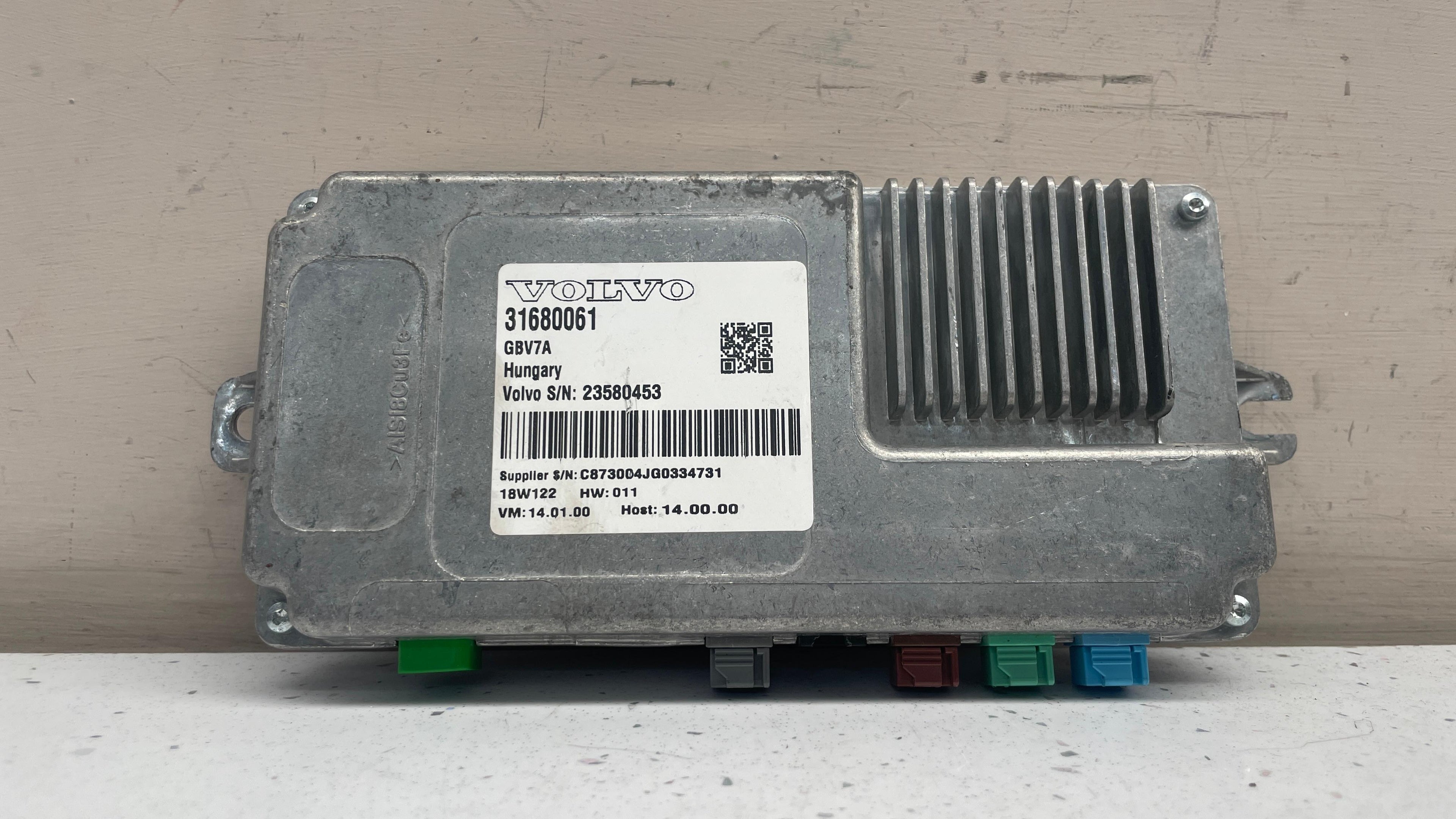 31680061 VOLVO PARKING ASSIST CONTROL MODULE