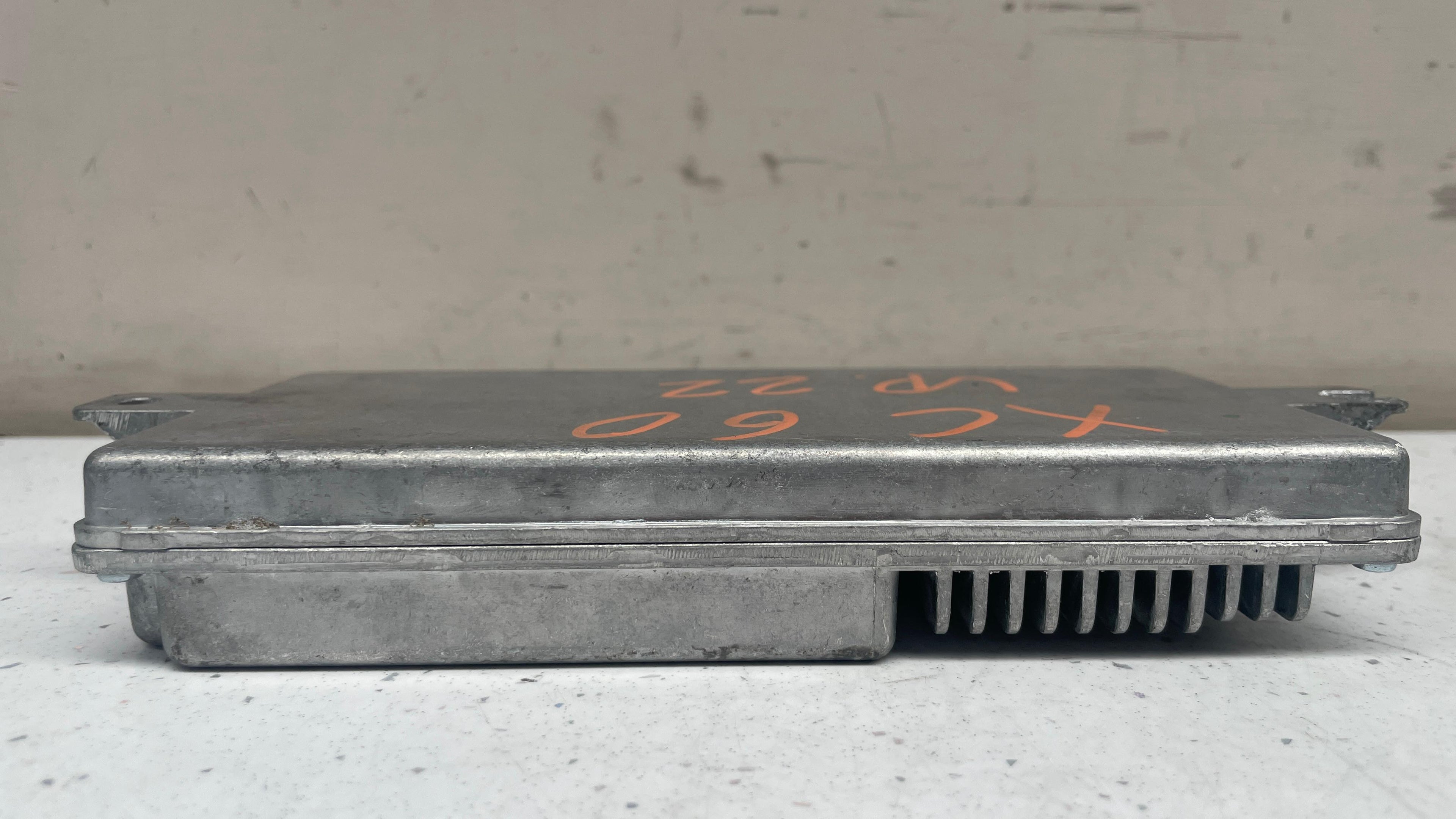 31680061 VOLVO PARKING ASSIST CONTROL MODULE