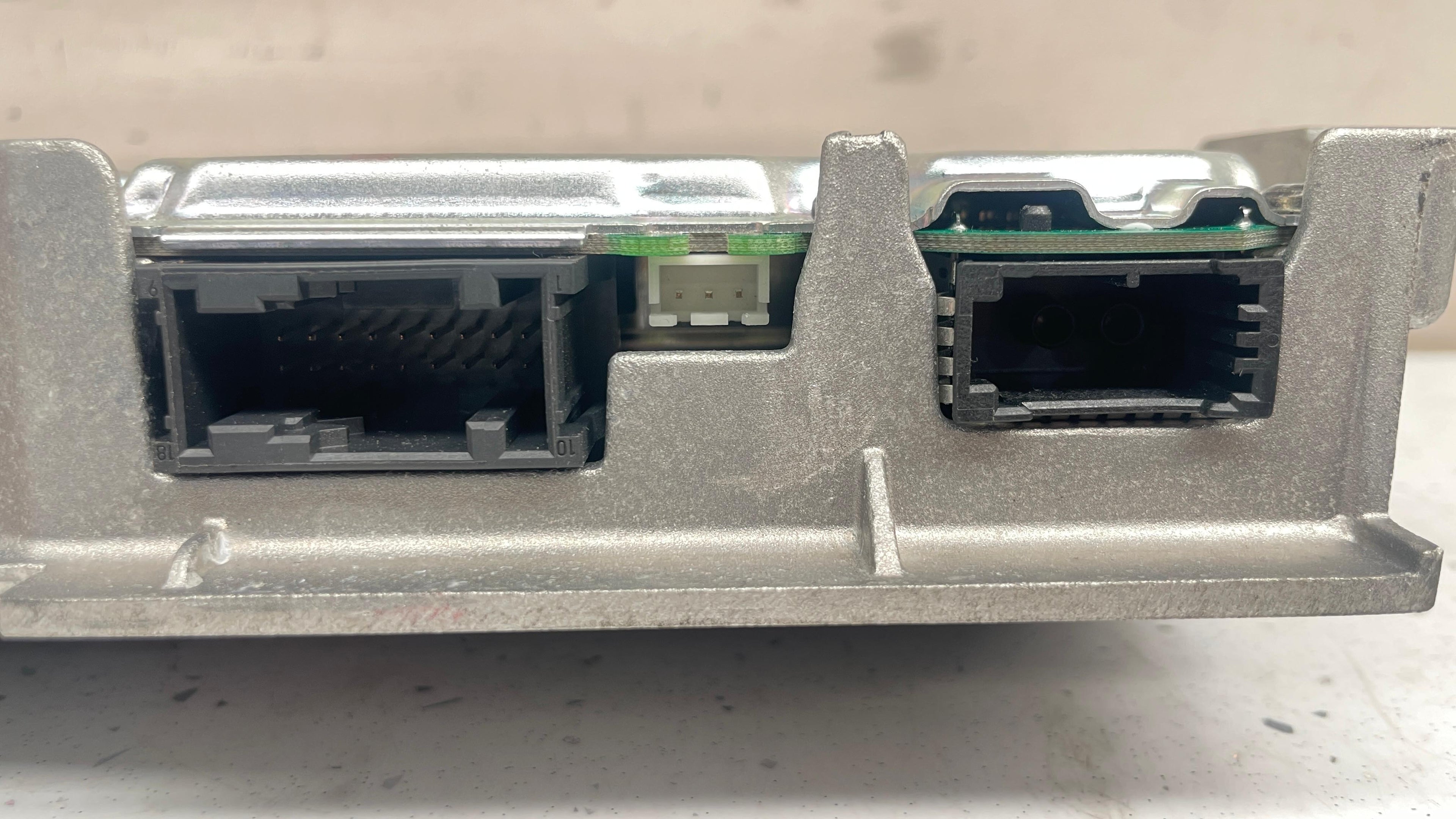 4G5035223D PORSCHE CAYENNE GENUINE BOSE AMPLIFIER