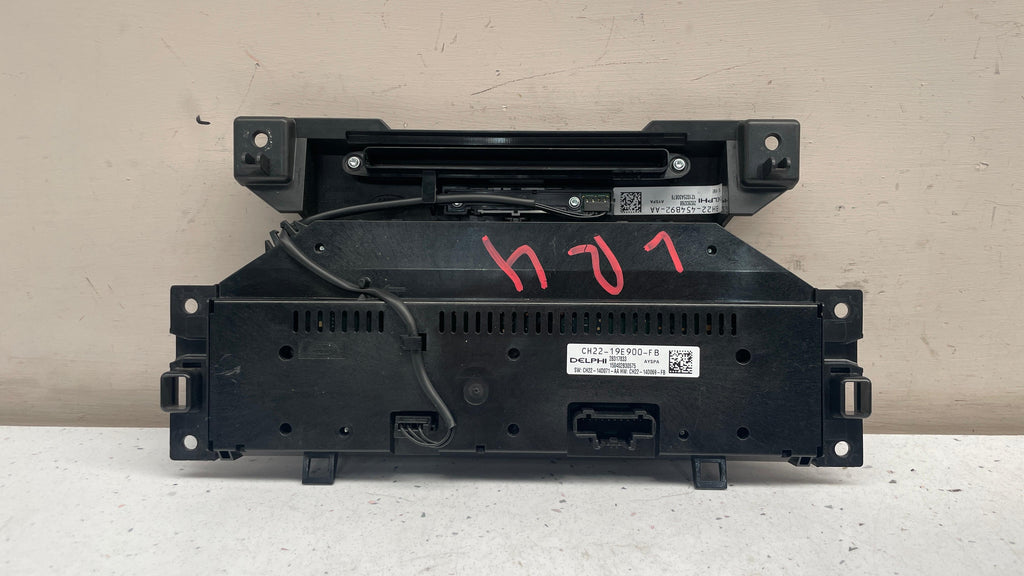 CH22-19E900-FB LAND ROVER DISCOVERY CLIMATE CONTROL PANEL .