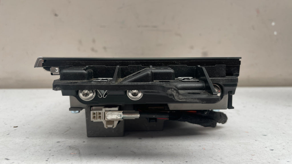 4M8919605M AUDI Q7 NAVIGATION DISPLAY SCREEN