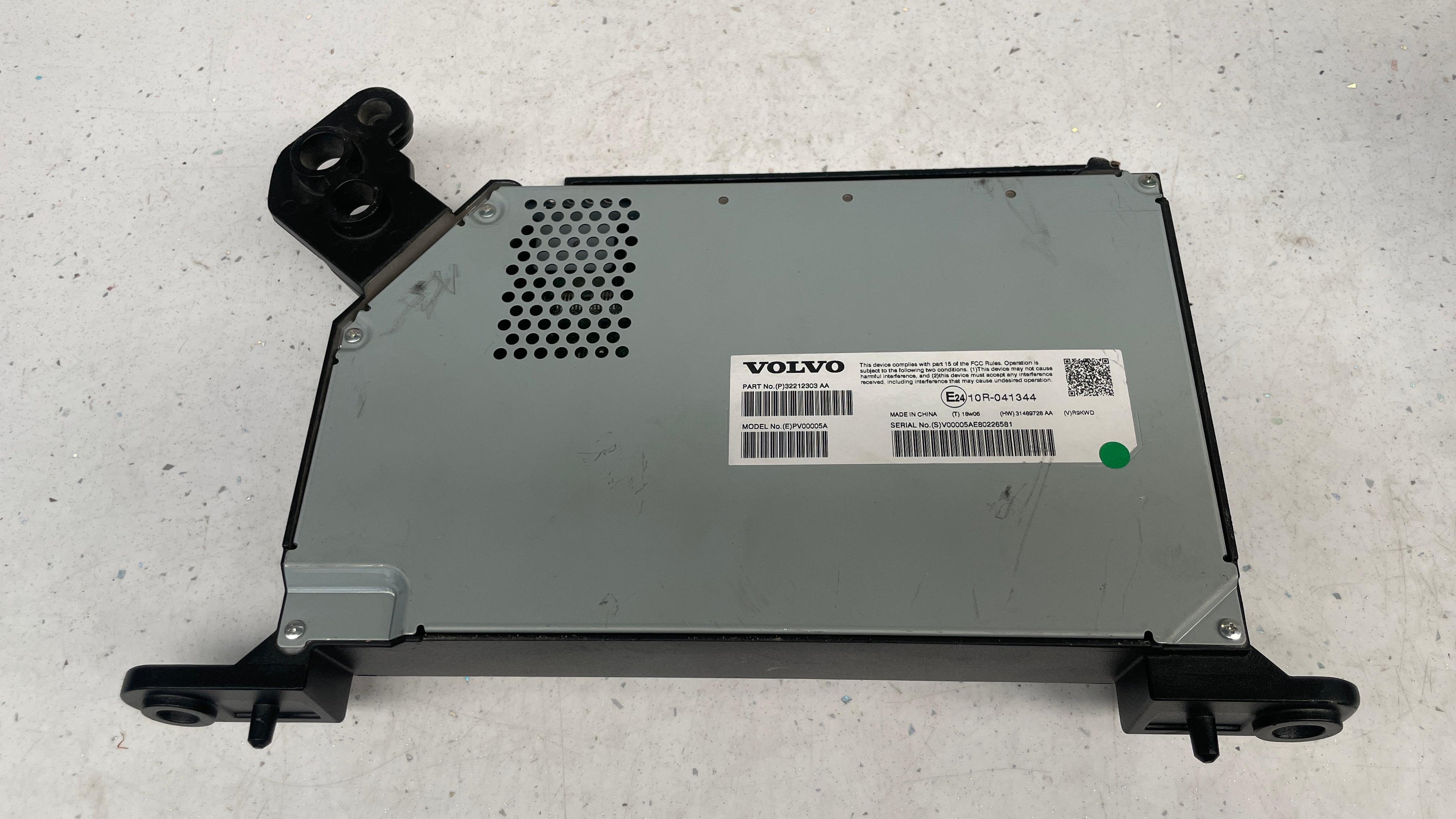 32212303AA VOLVO XC90 SOUND AMPLIFIER CONTROL