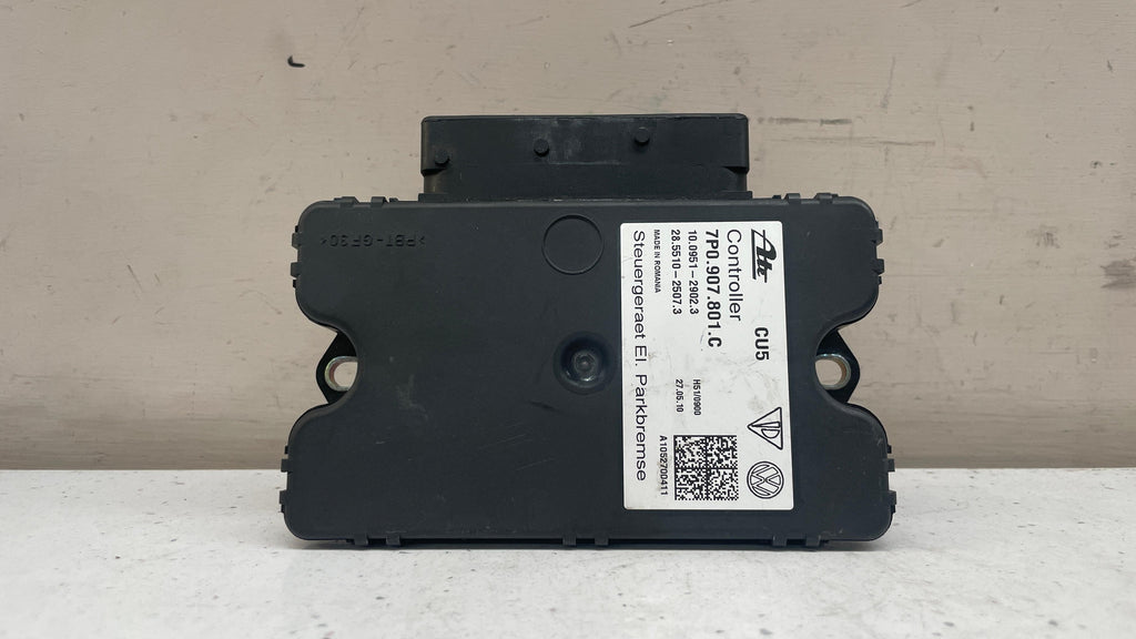 7P0907801C PORSCHE CAYENNE ELECTRIC PARKING BRAKE MODULE