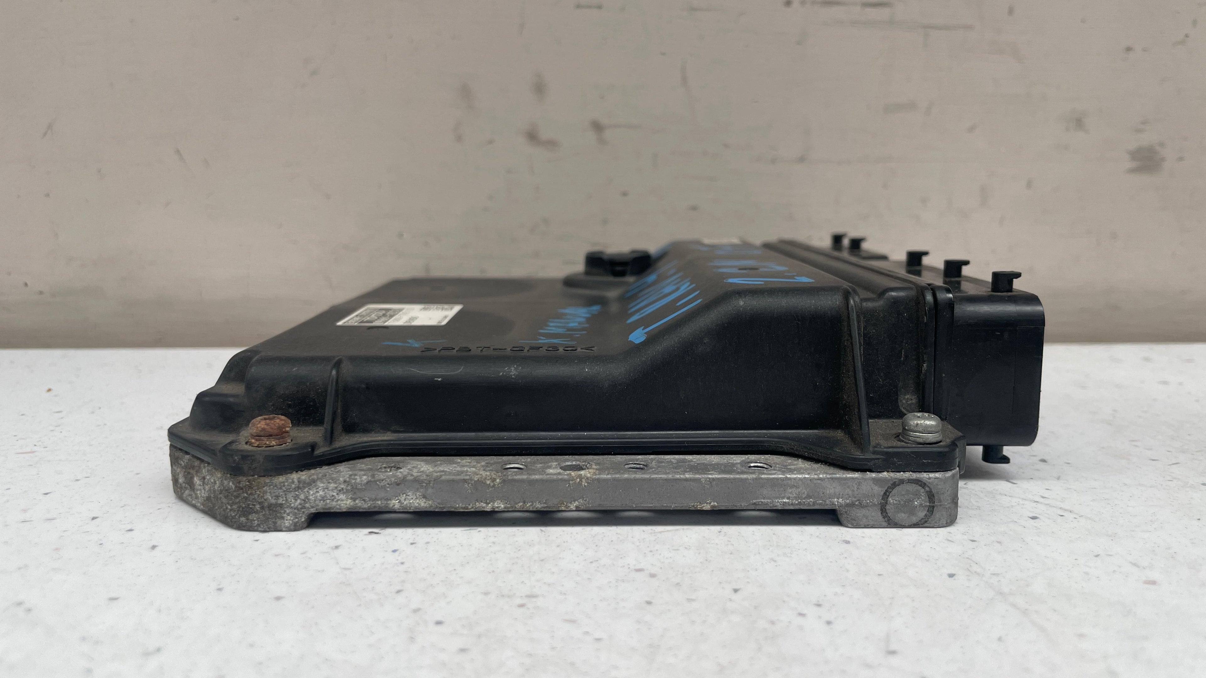 89661-42C10 TOYOTA RAV4 ENGINE CONTROL MODULE
