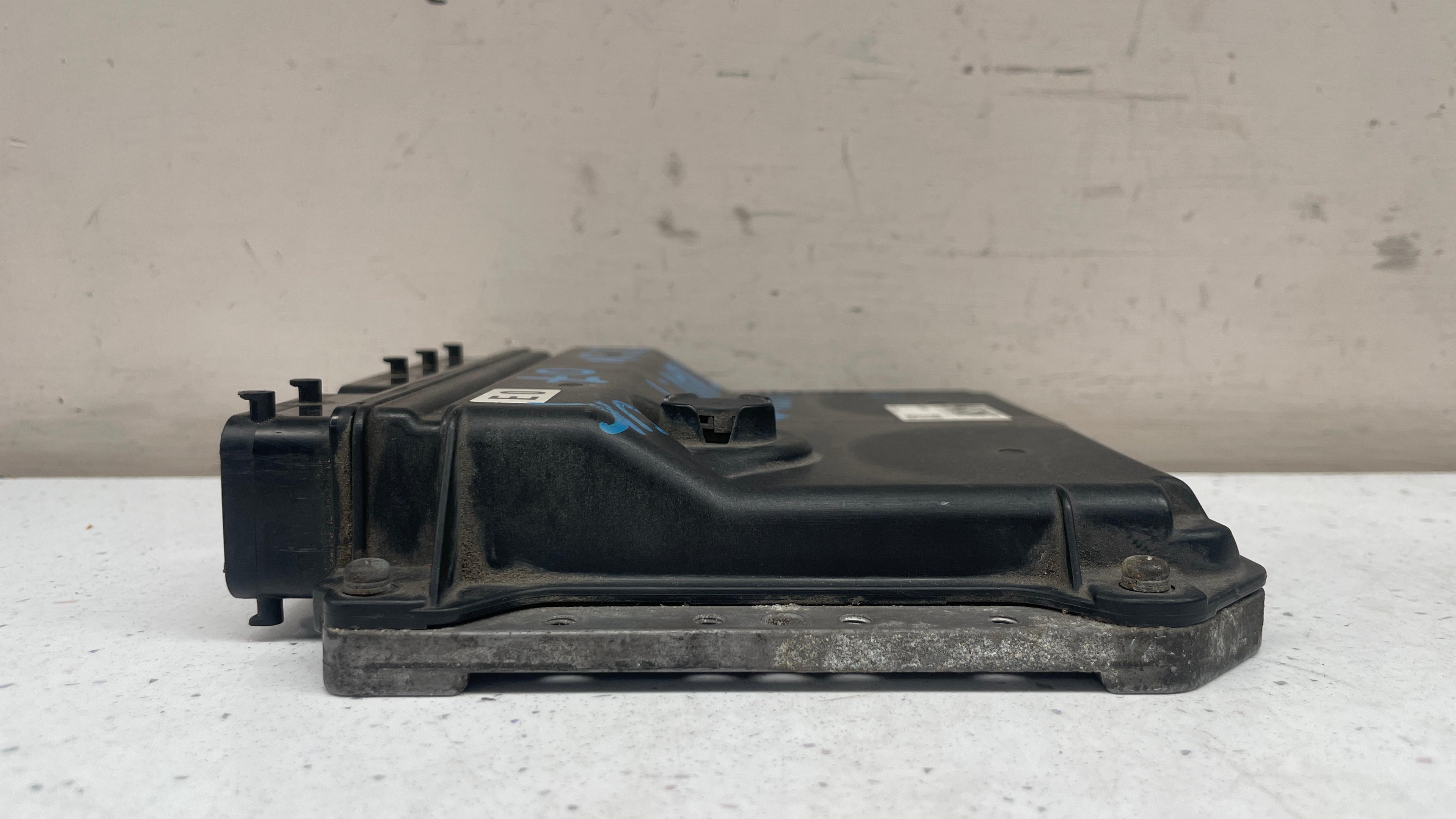 89661-42C10 TOYOTA RAV4 ENGINE CONTROL MODULE