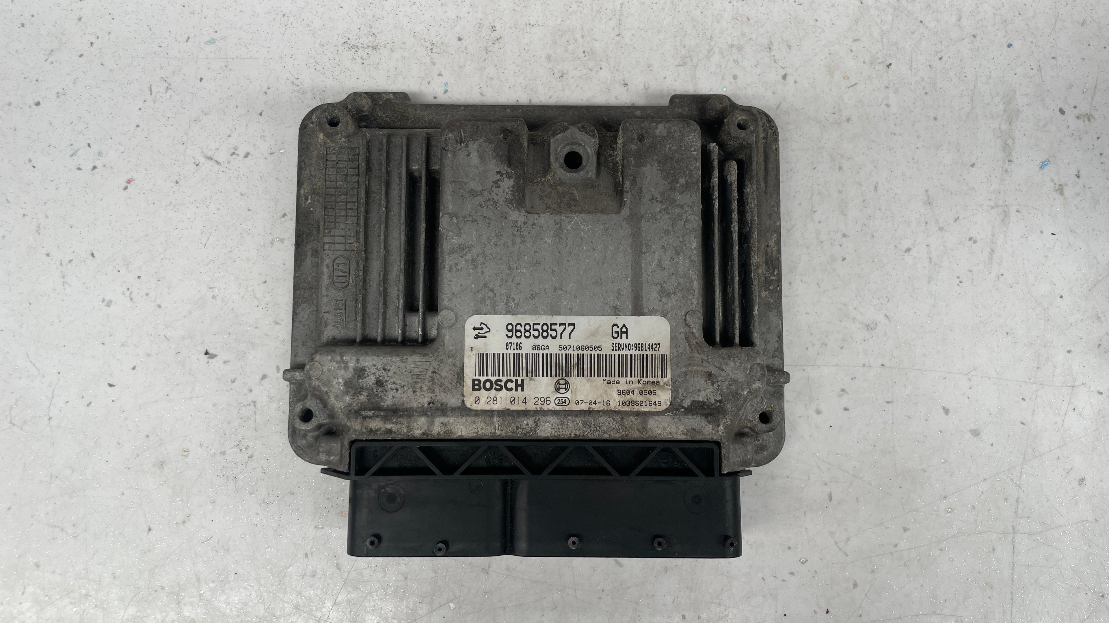 96858577 CHERVOLET CAPTIVA ECU ENGINE CONTROL UNIT