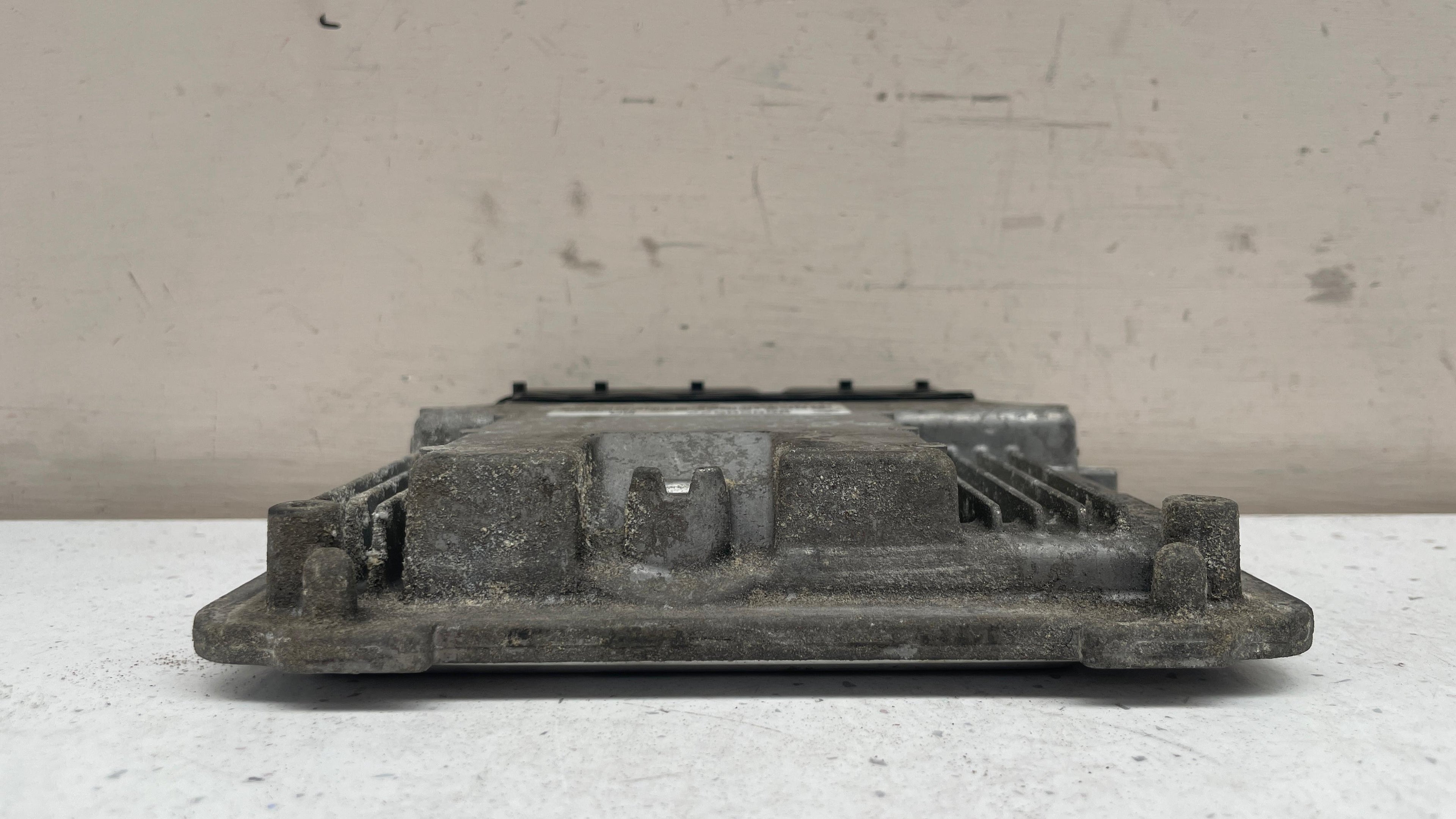 96858577 CHERVOLET CAPTIVA ECU ENGINE CONTROL UNIT