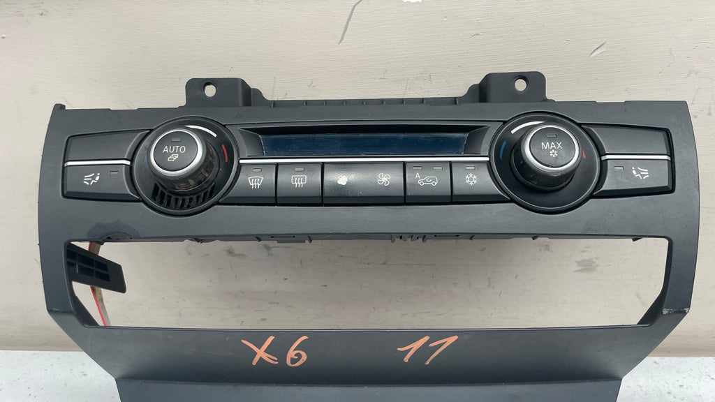 9234334-02 BMW X5 CLIMATE CONTROL PANEL