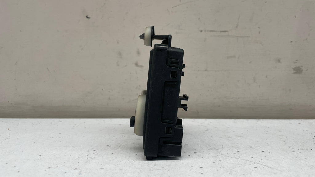 5Q0959595K AUDI DOOR WINDOW CONTROL