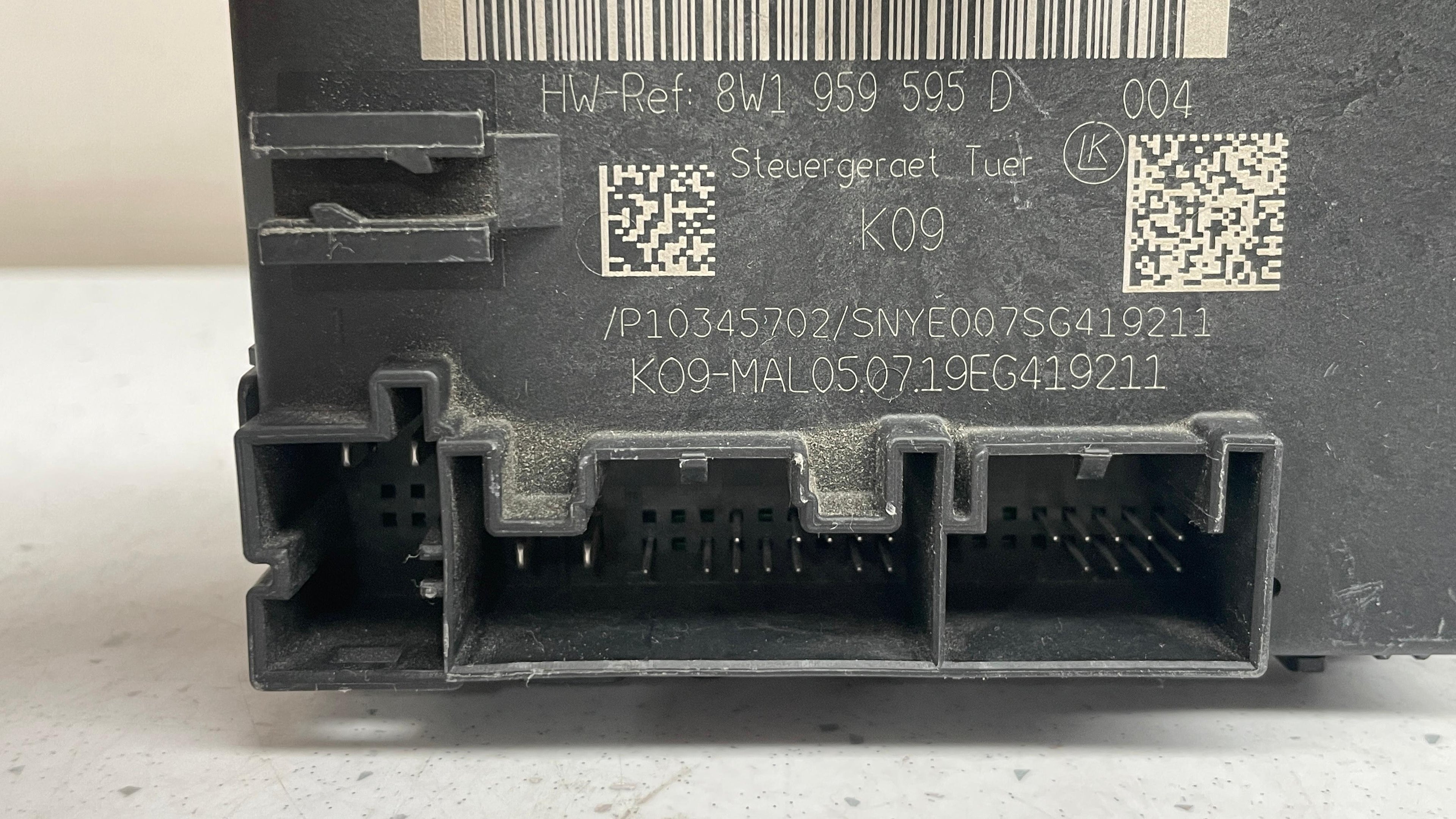5Q0959595K AUDI DOOR WINDOW CONTROL
