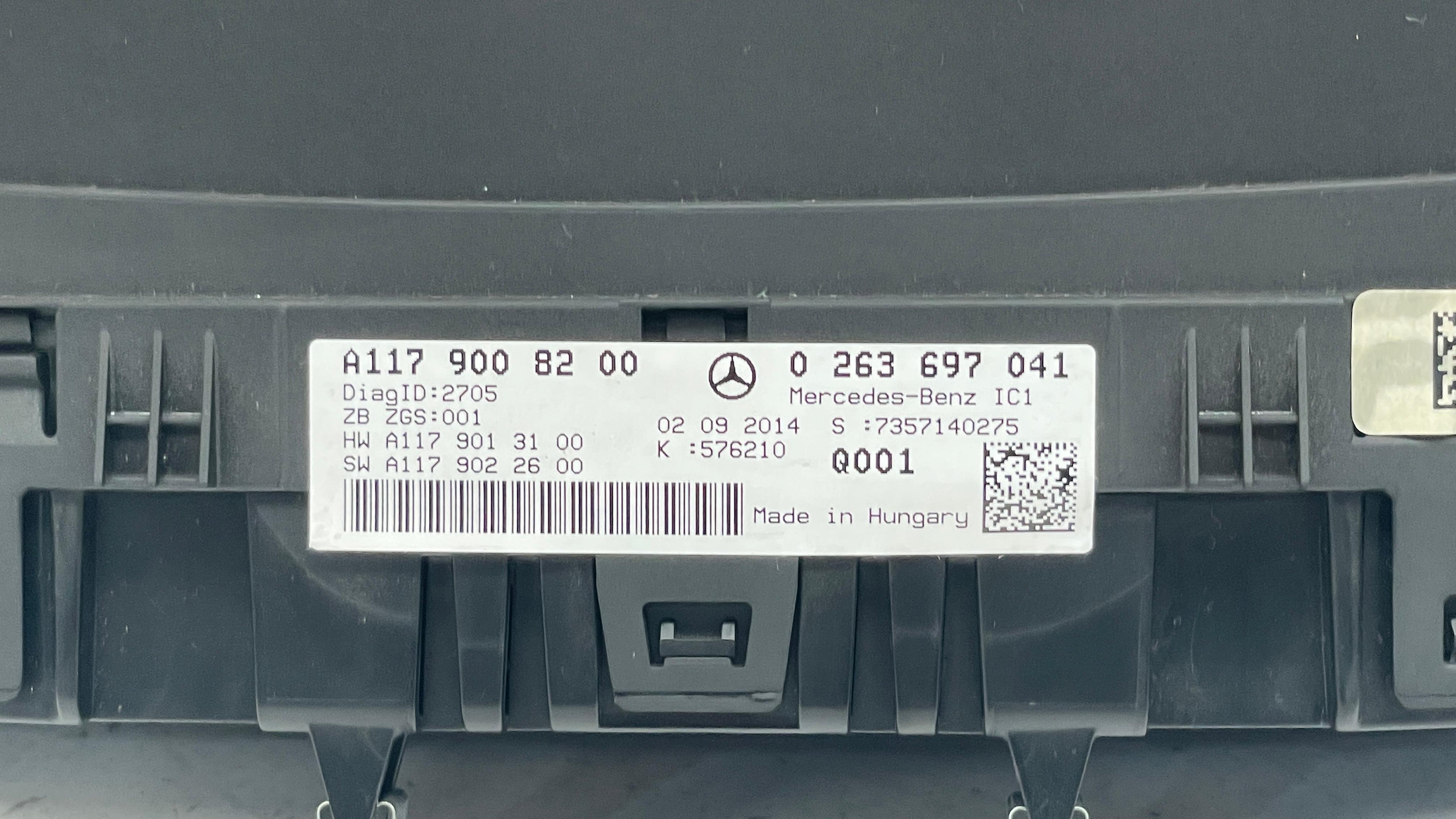A1179008200 MERCEDES CLA INSTRUMENT CLUSTER PANEL