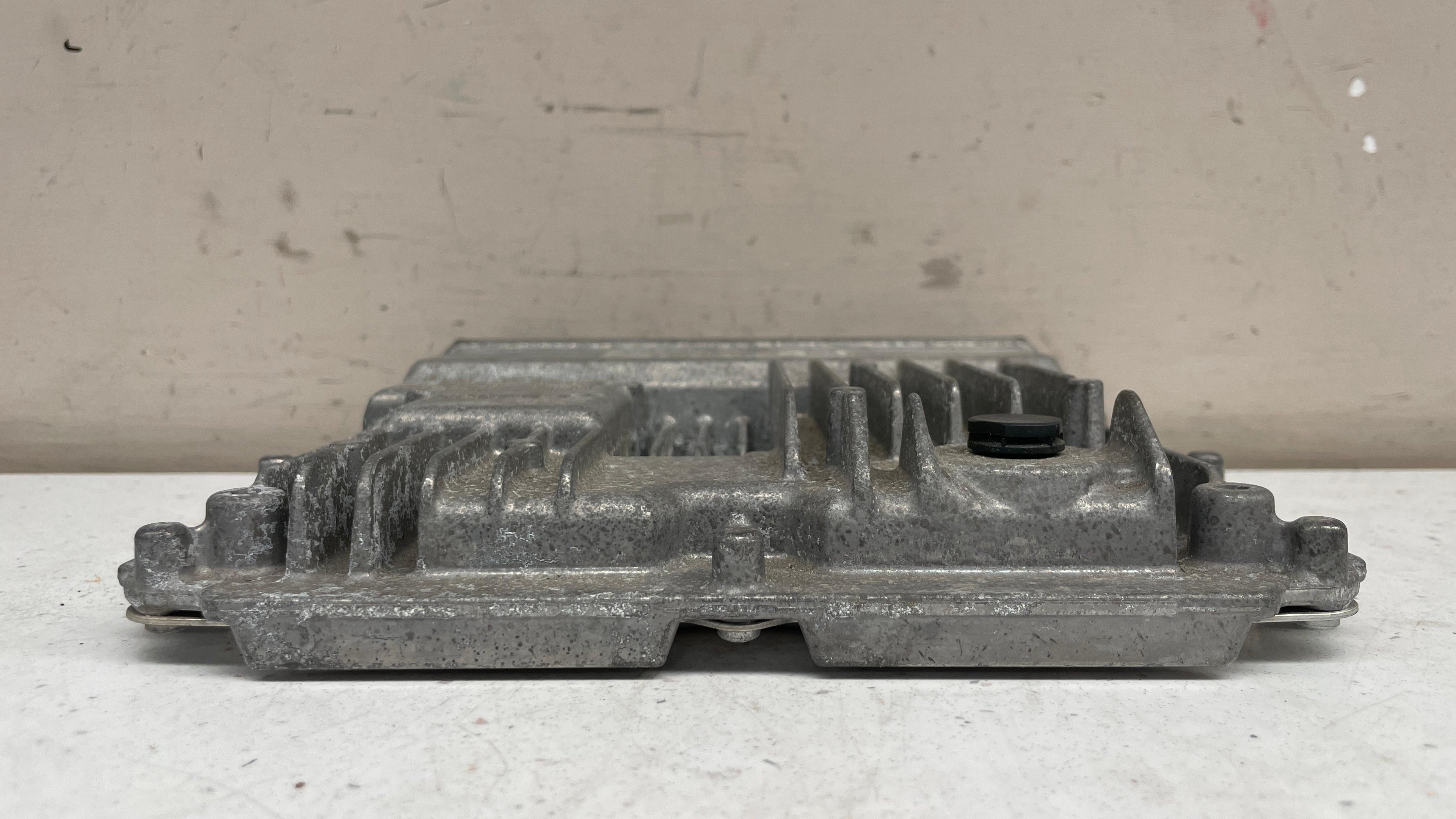 06M907309H AUDI ENGINE CONTROL UNIT
