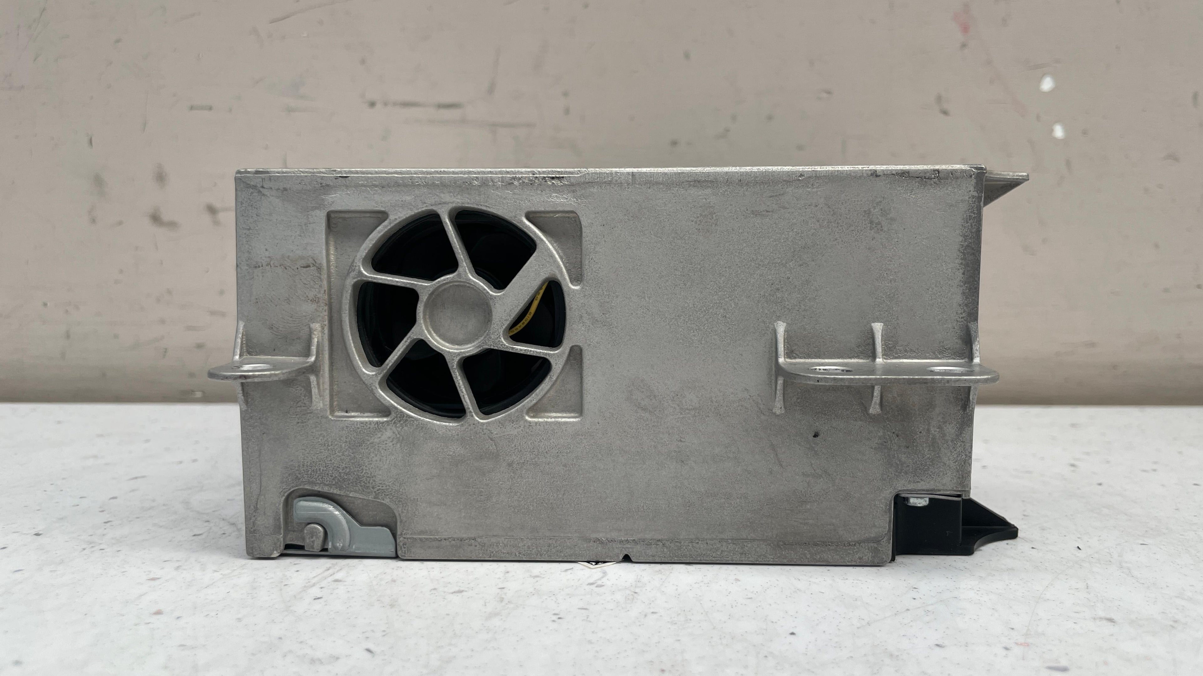 A1679001414 MERCEDES GLE HEAD UNIT NAVIGATION MULTIMEDIA