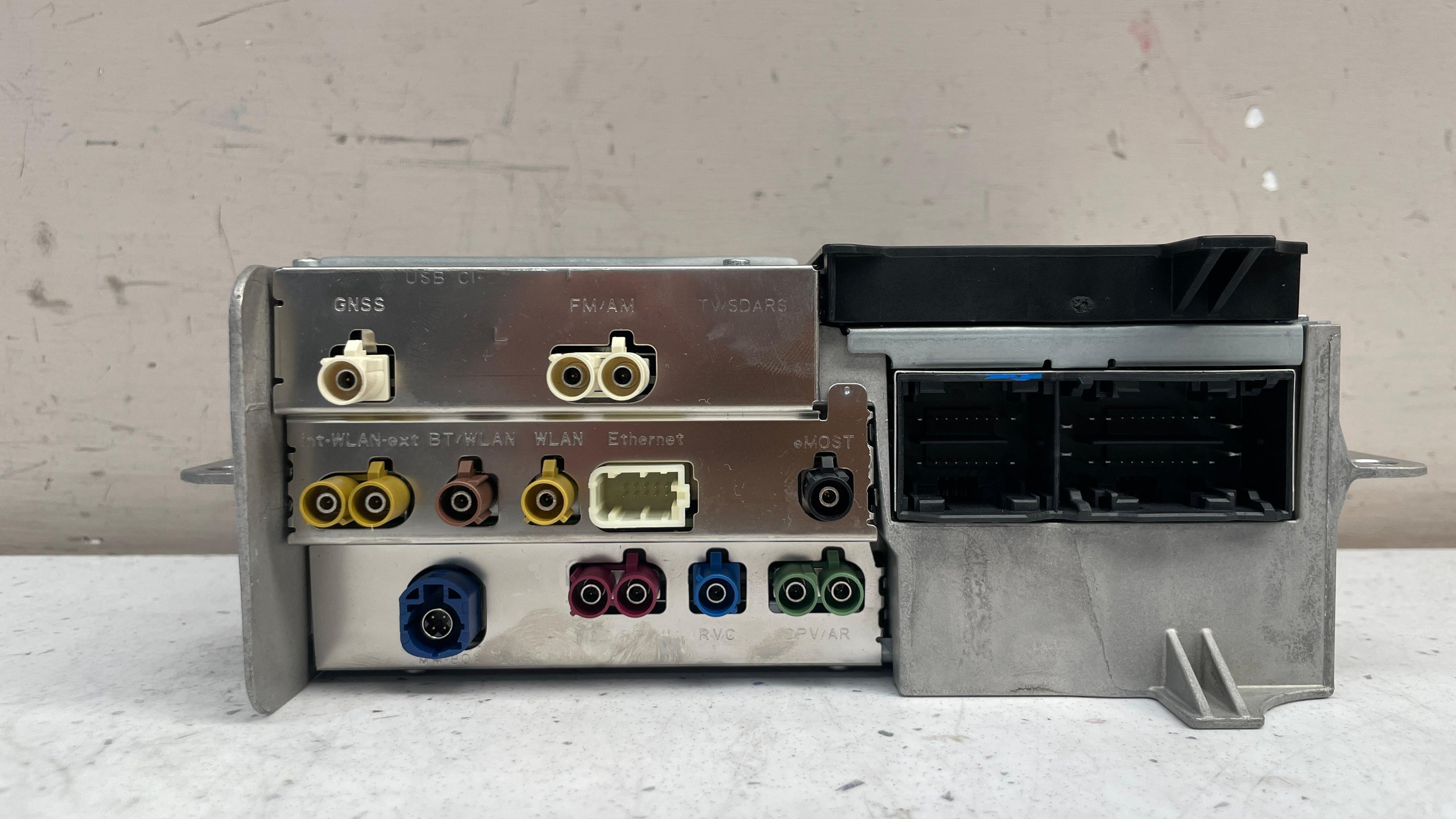 A1679001414 MERCEDES GLE HEAD UNIT NAVIGATION MULTIMEDIA
