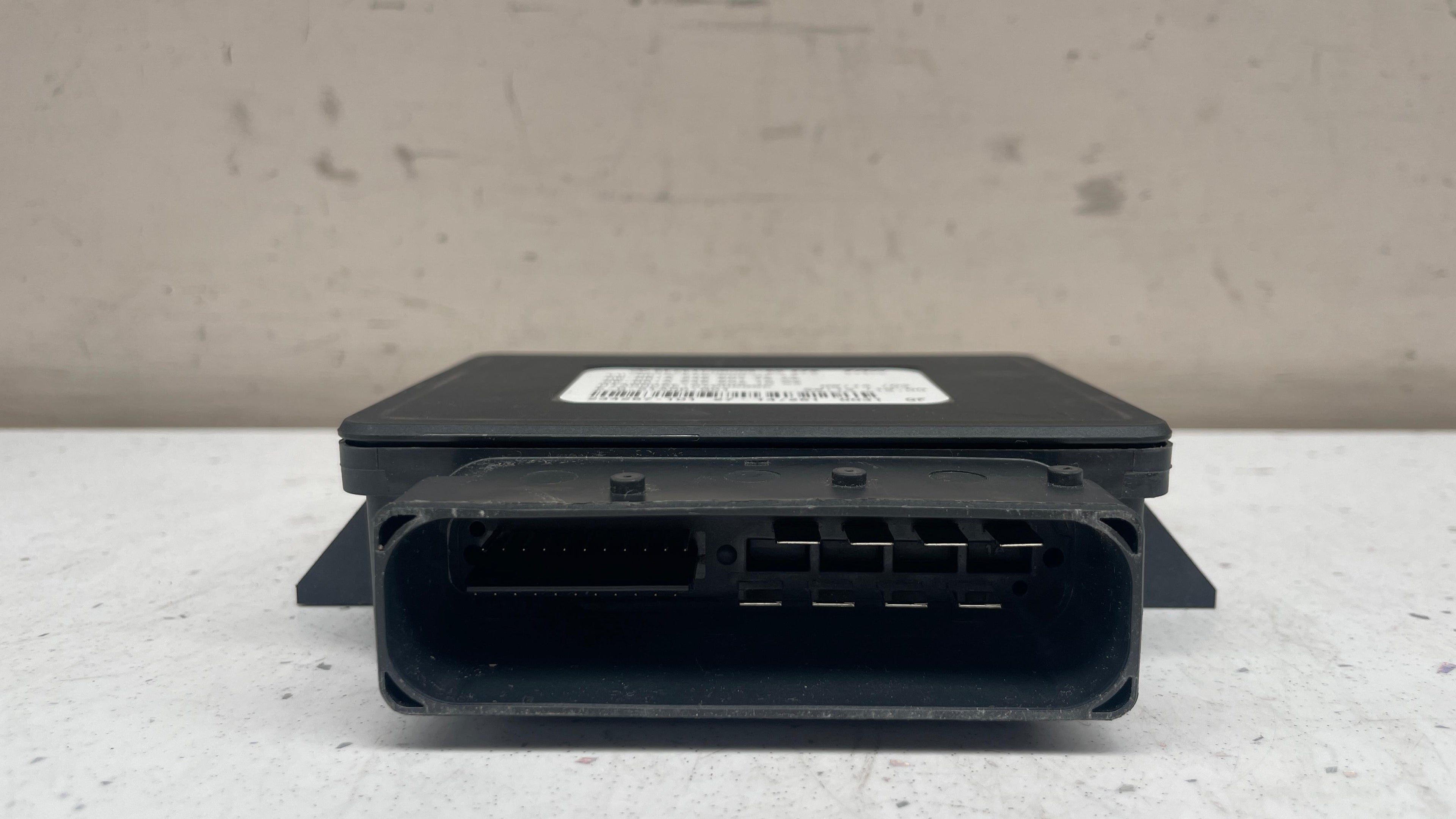 A2469003513 MERCEDES CLA PARKING BRAKE MODULE