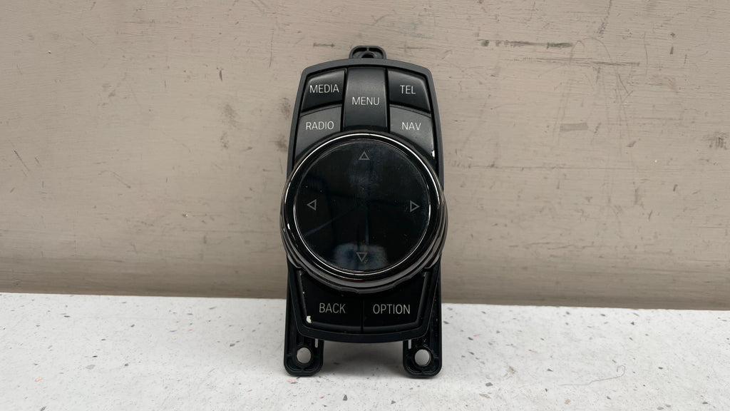65829350725-01 BMW F01  IDRIVE TOUCH CONTROLLER