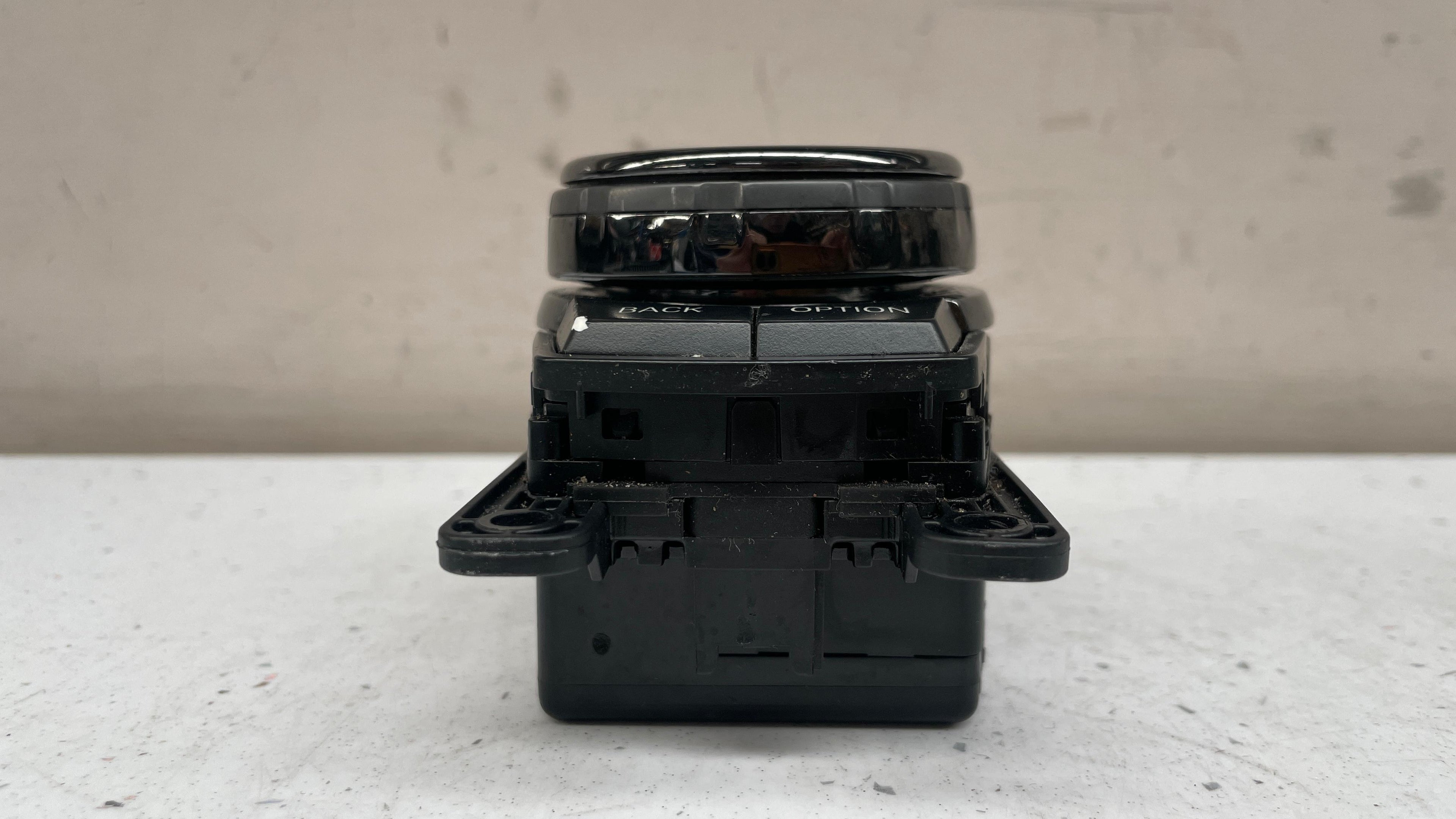 65829350725-01 BMW F01  IDRIVE TOUCH CONTROLLER