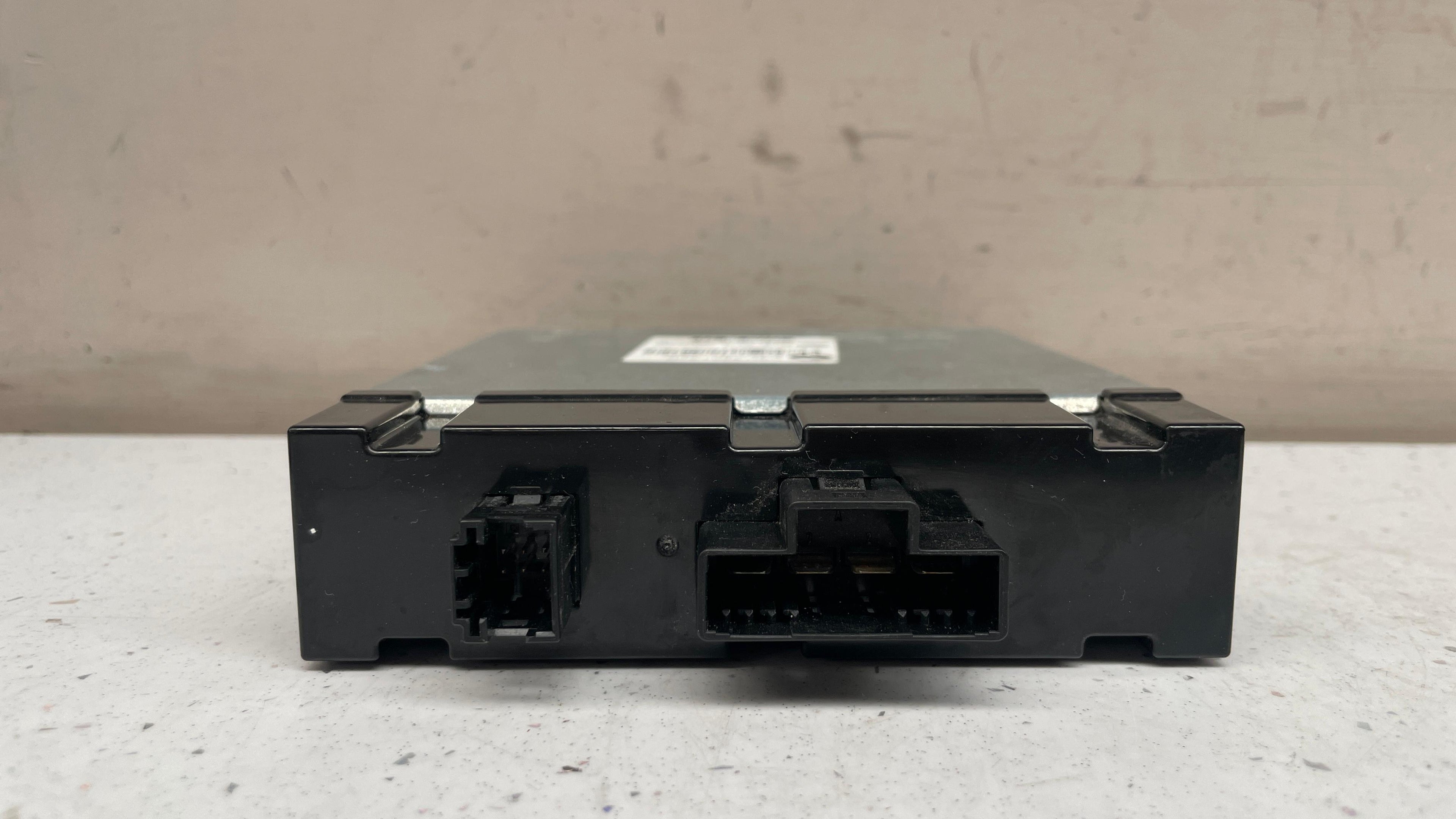 6142924715902 BMW F01 VOLTAGE CONVERTER CONTROL UNIT