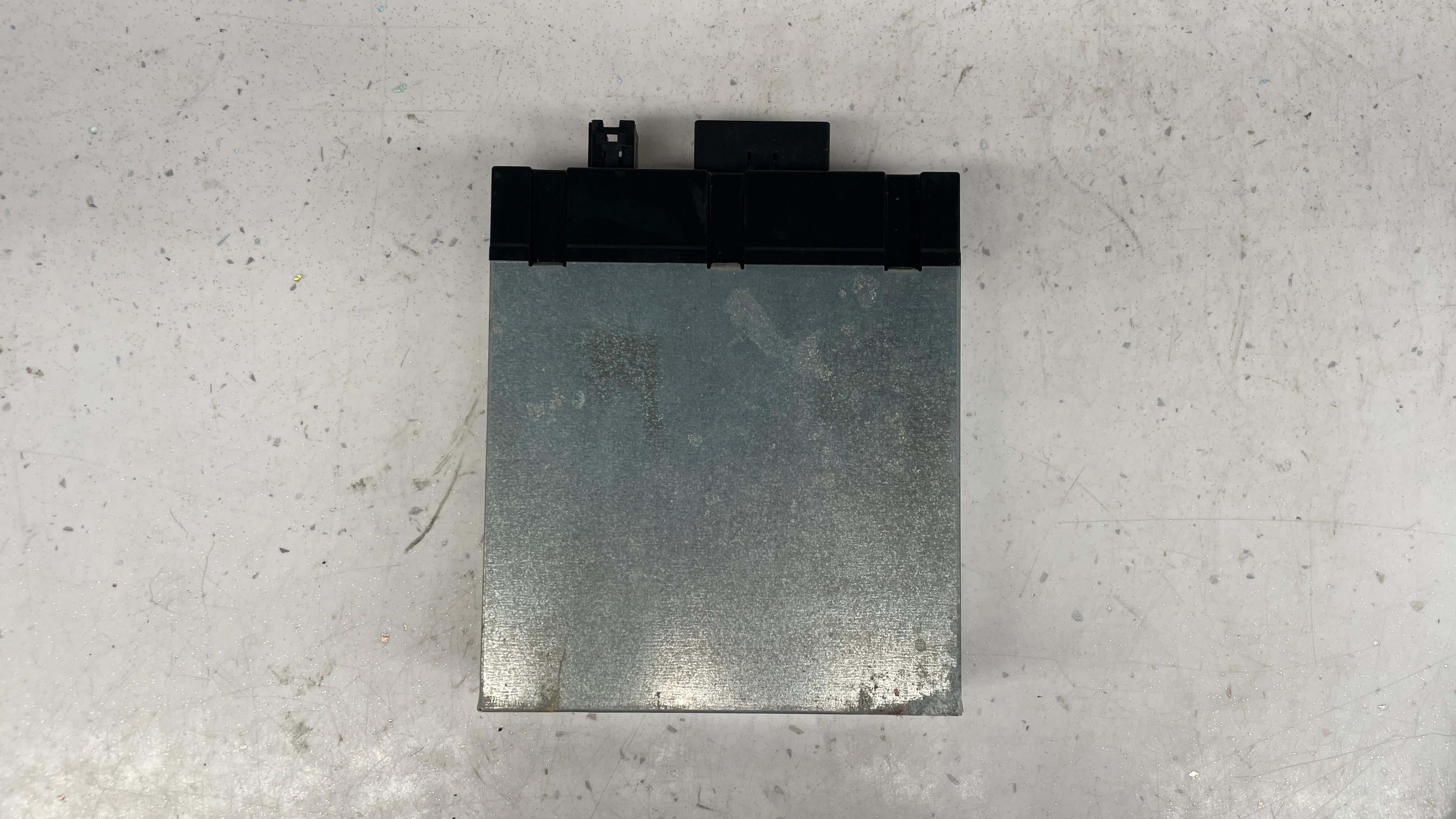 6142924715902 BMW F01 VOLTAGE CONVERTER CONTROL UNIT