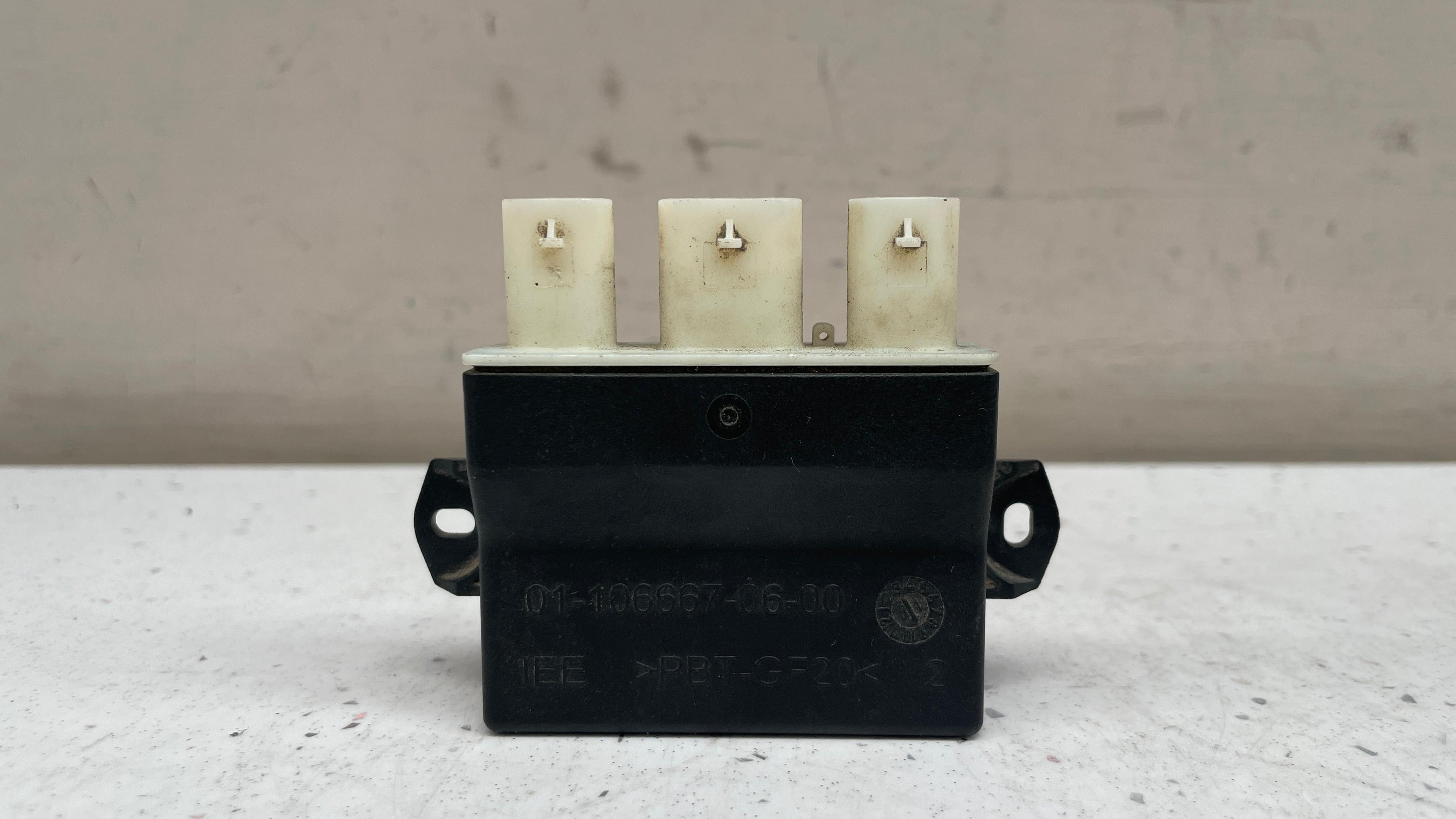 A1679050200 MERCEDES TAILGATE CONTROL UNIT