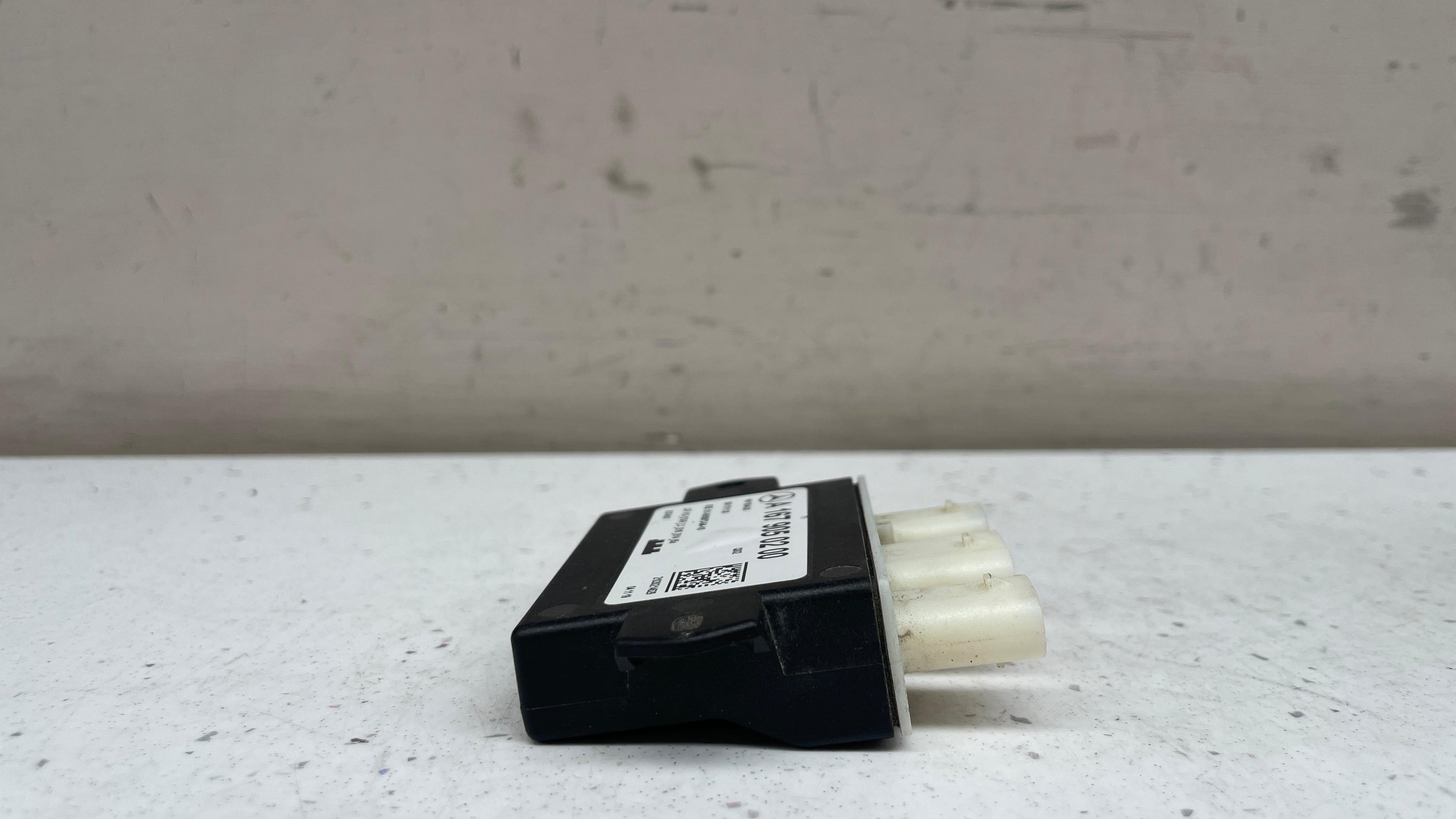A1679050200 MERCEDES TAILGATE CONTROL UNIT