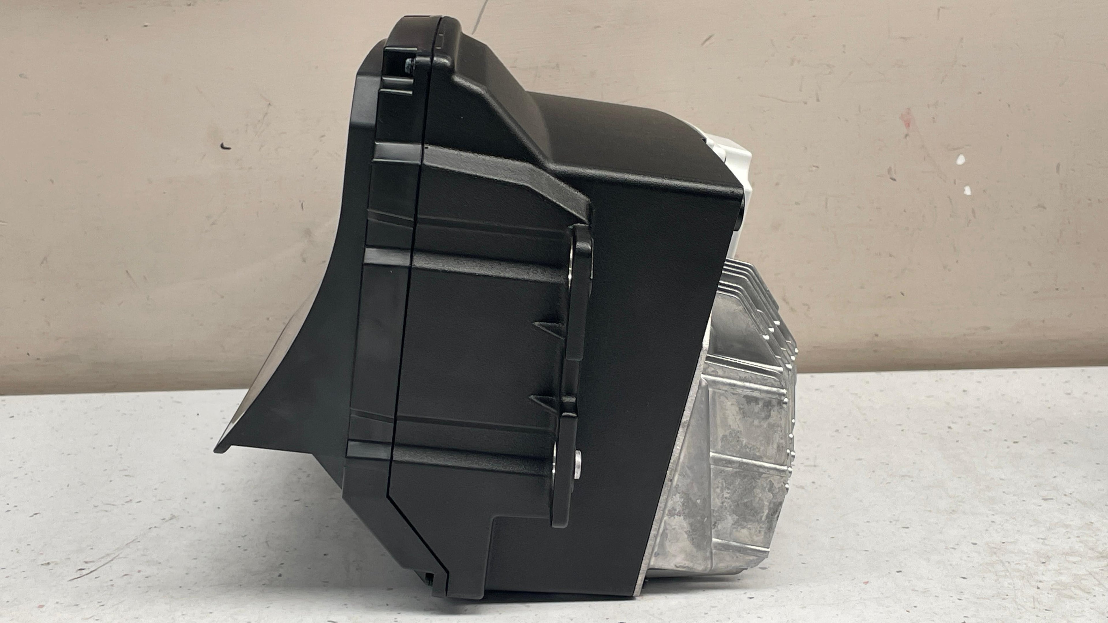 A1679006107  MERCEDES GLE HEAD-UP DISPLAY MODULE