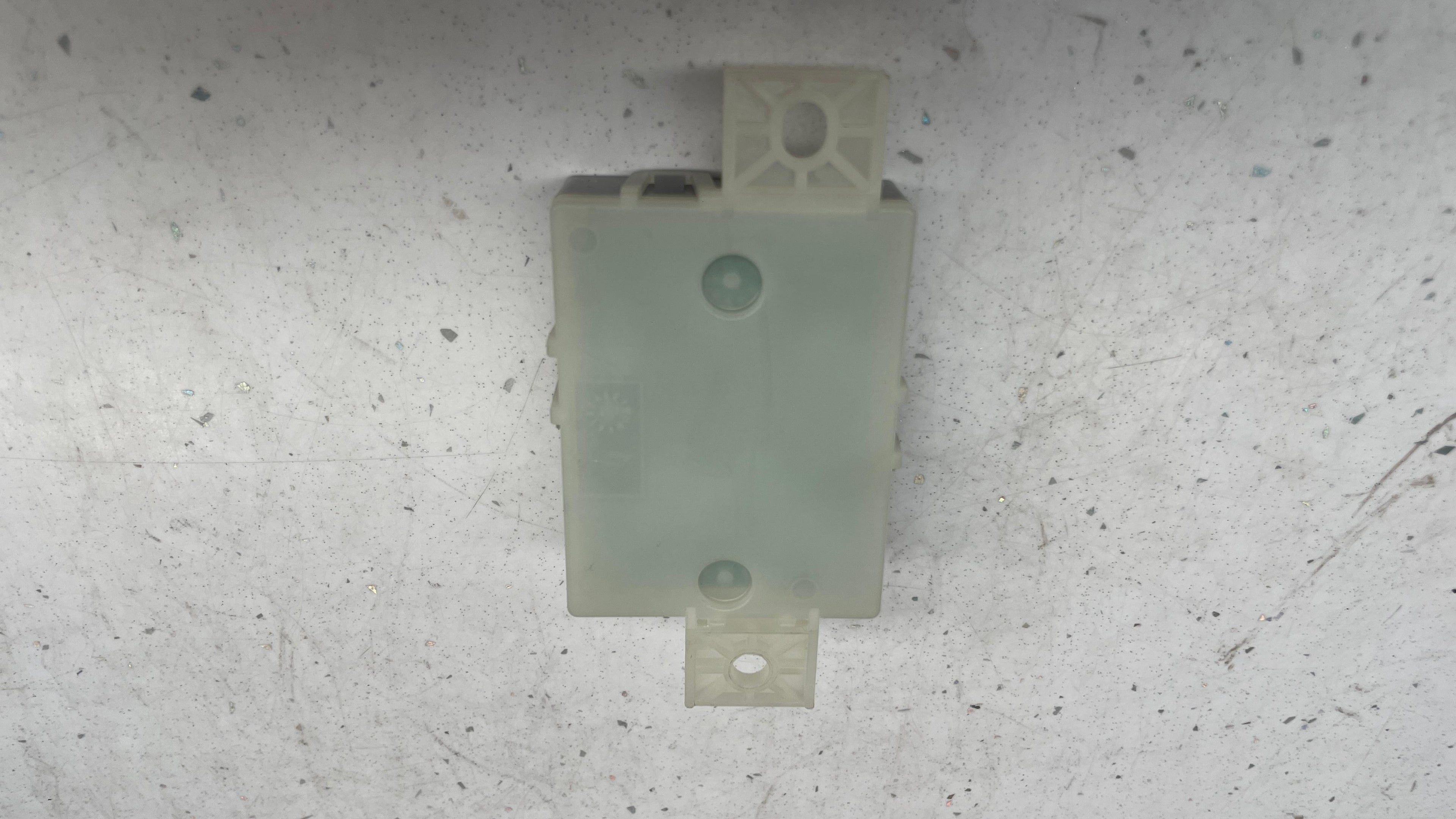 A1779005104 MERCEDES AMBIENT LIGHT CONTROL