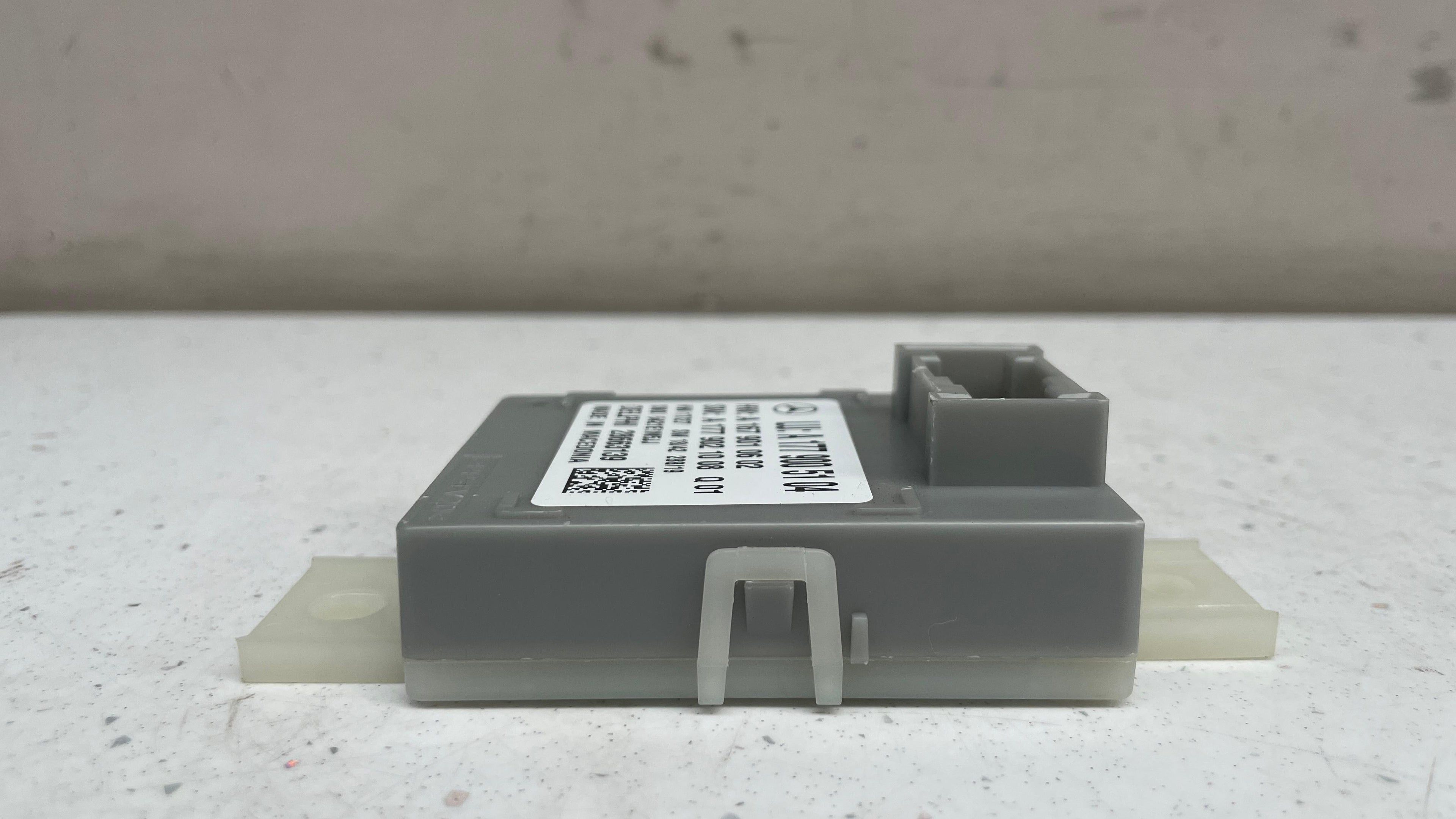 A1779005104 MERCEDES AMBIENT LIGHT CONTROL