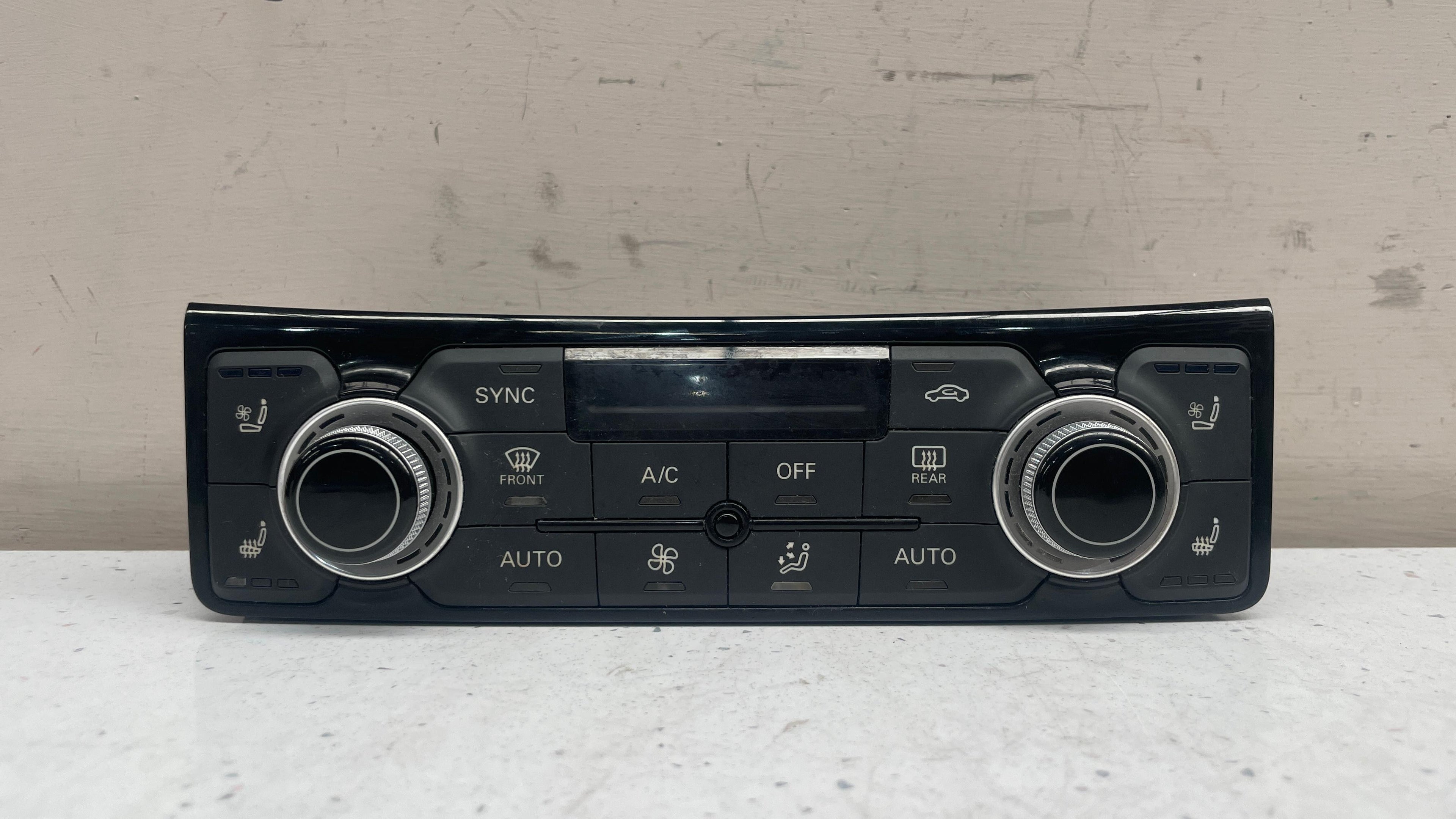 4H0820043L AUDI A8  HVAC CONTROL PANEL