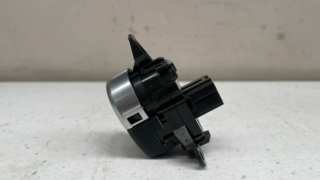 915383101 BMW F01  START STOP IGNITION BUTTON
