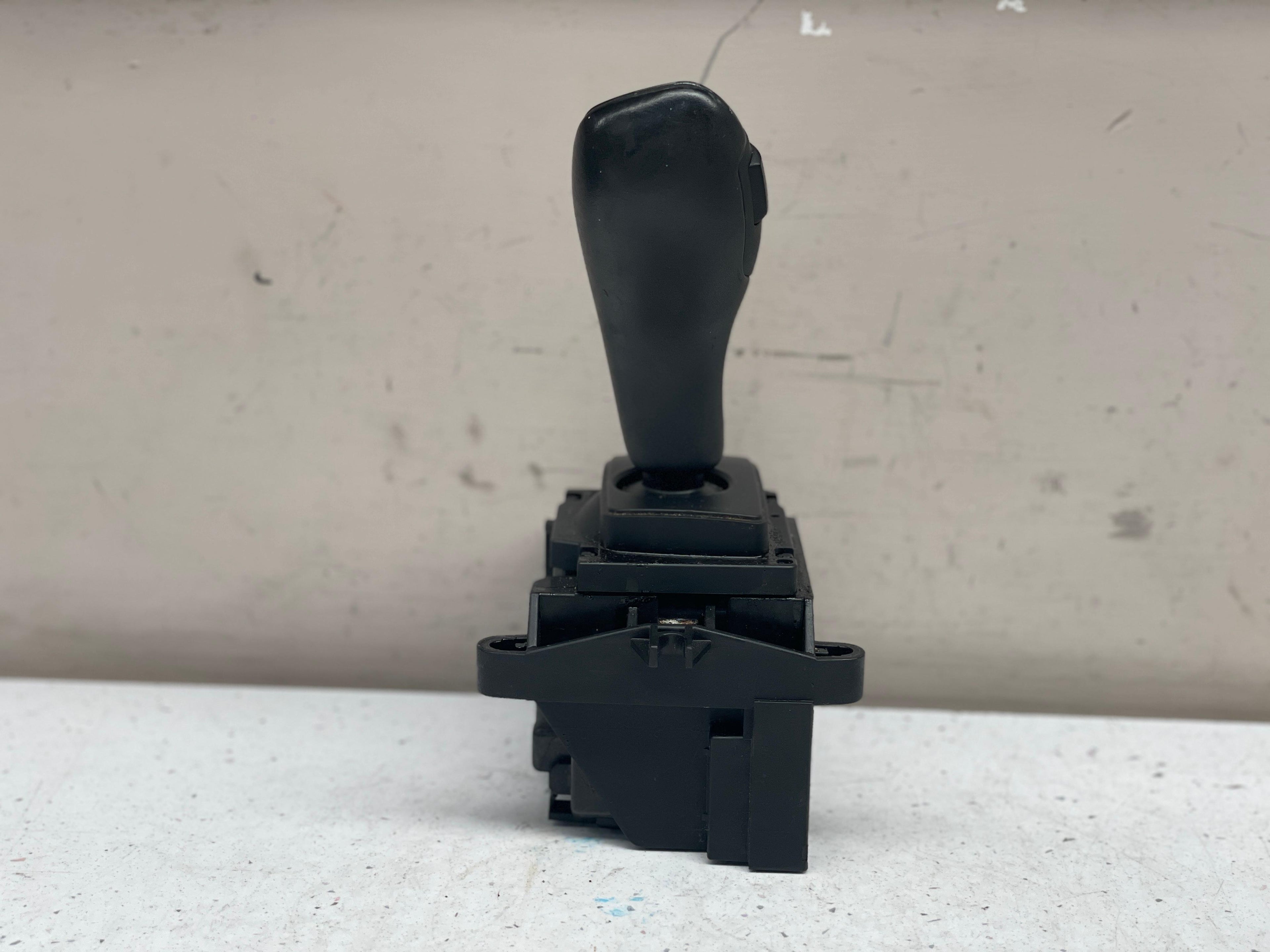 9296908-01 BMW F01 BODY DOMAIN CONTROLLER MODULE