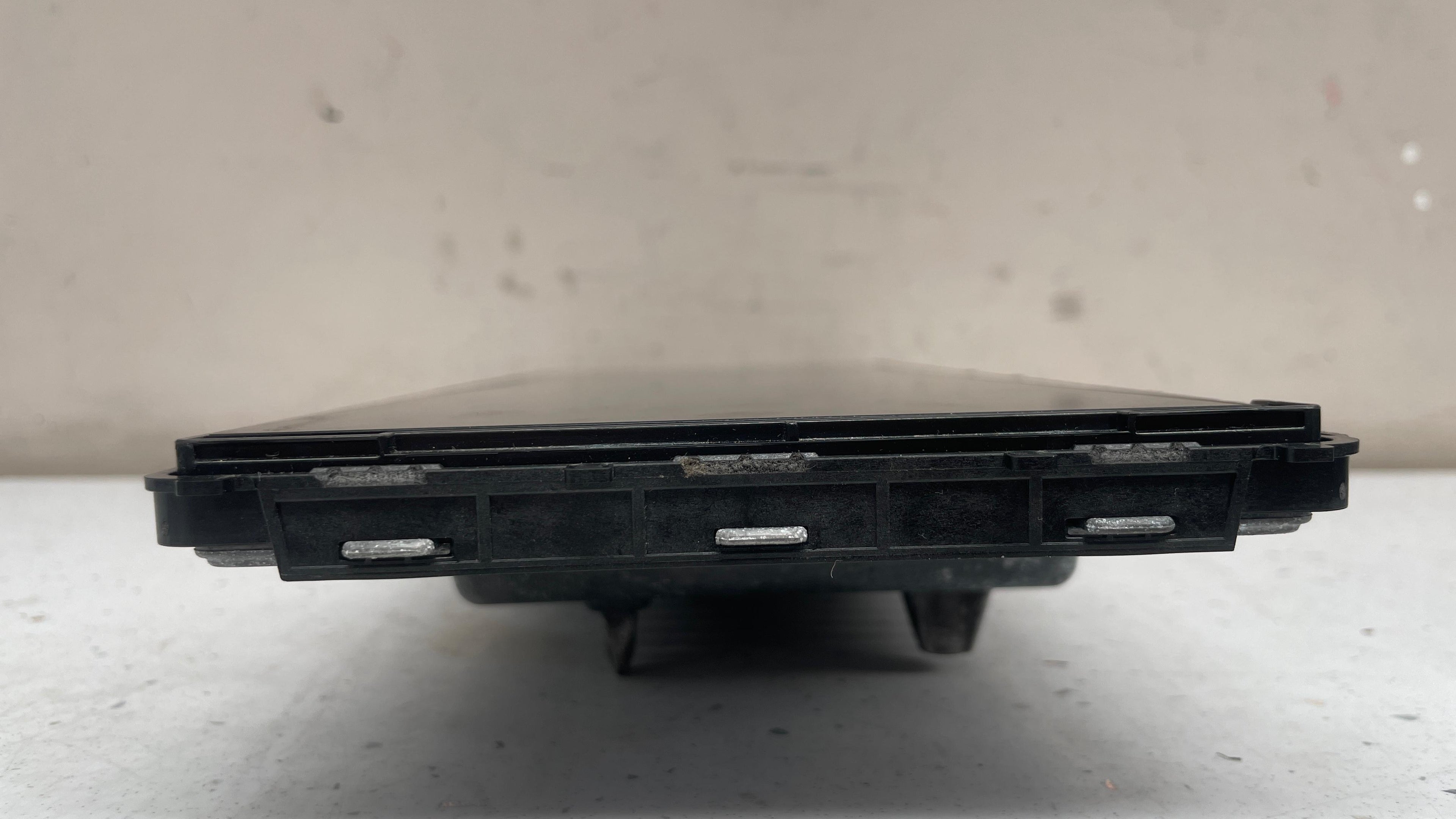 A2139001110 MERCEDES W213 DISPLAY SCREEN UNIT