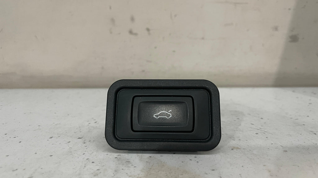 4G0959831A AUDI TAILGATE RELEASE SWITCH
