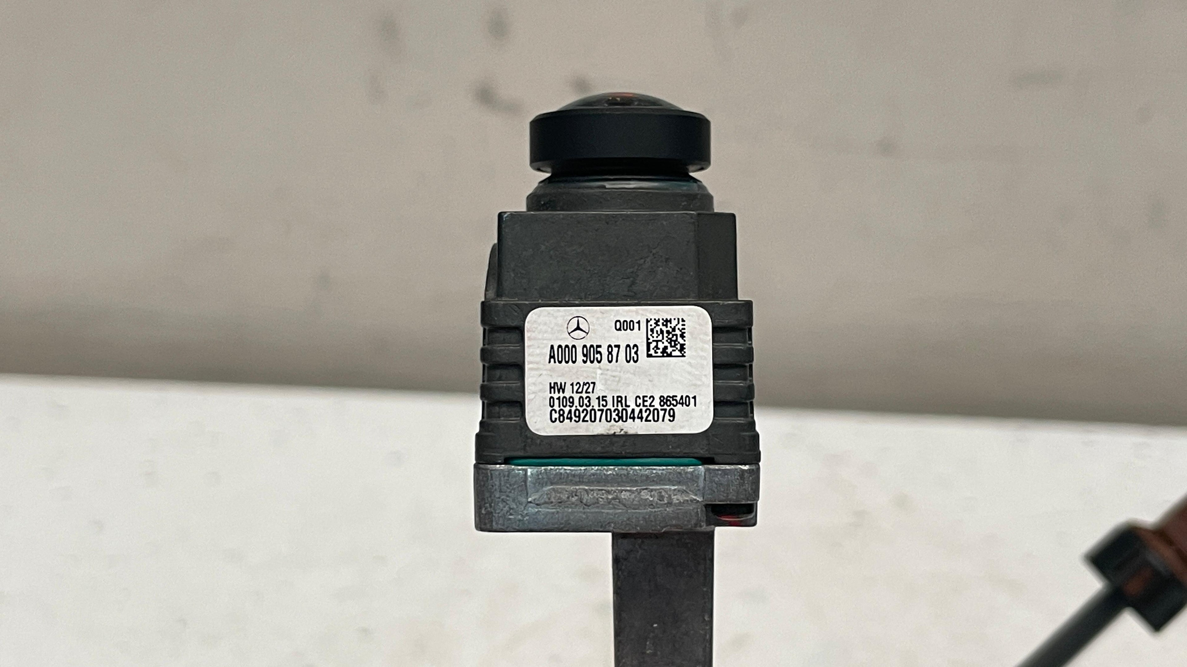 A0009058703 MERCEDES GLE  REAR VIEW CAMERA