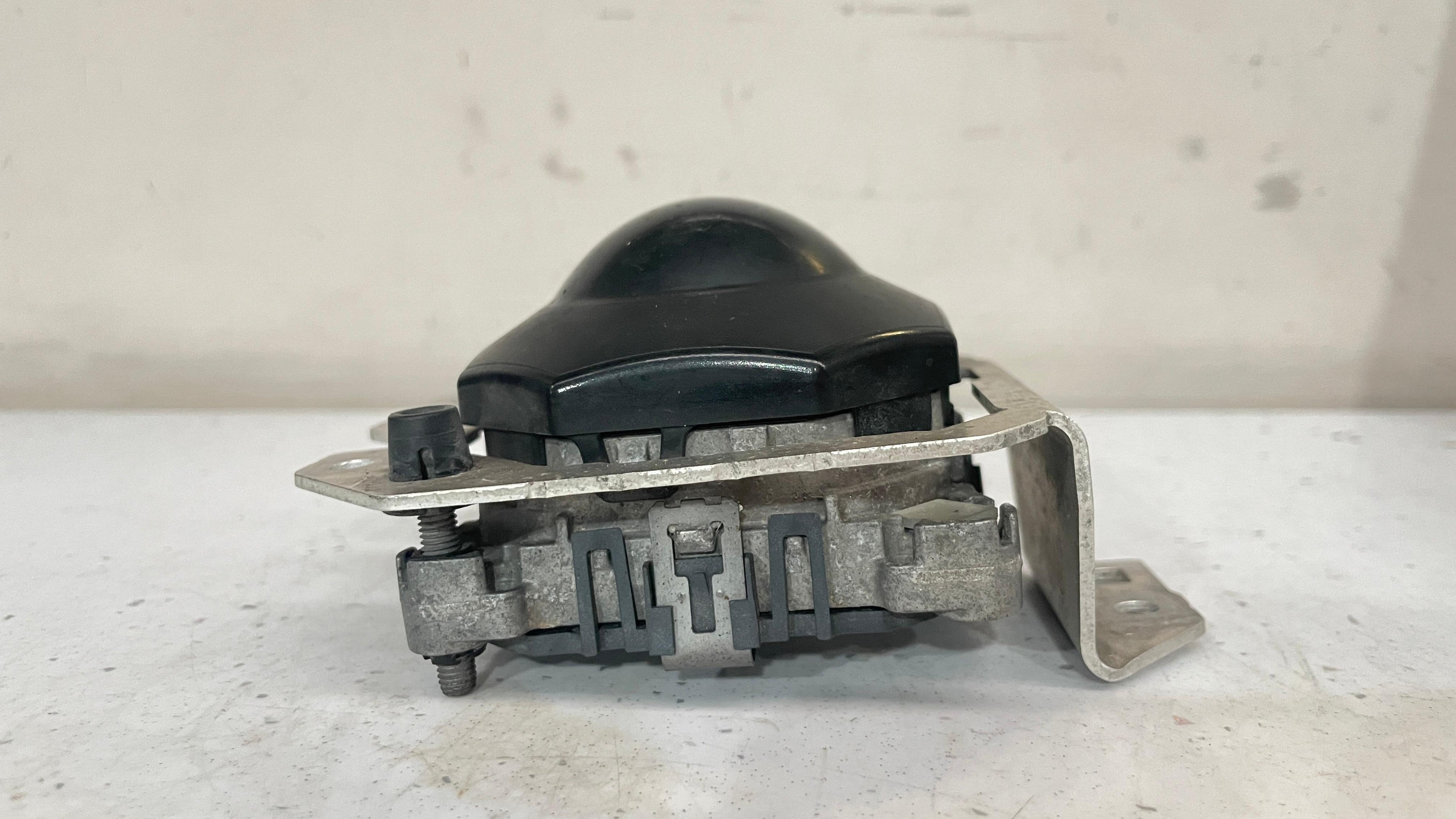 4N0907561D  AUDI FRONT ADAPTIVE CRUISE CONTROL DISTANCE RADAR SENSOR