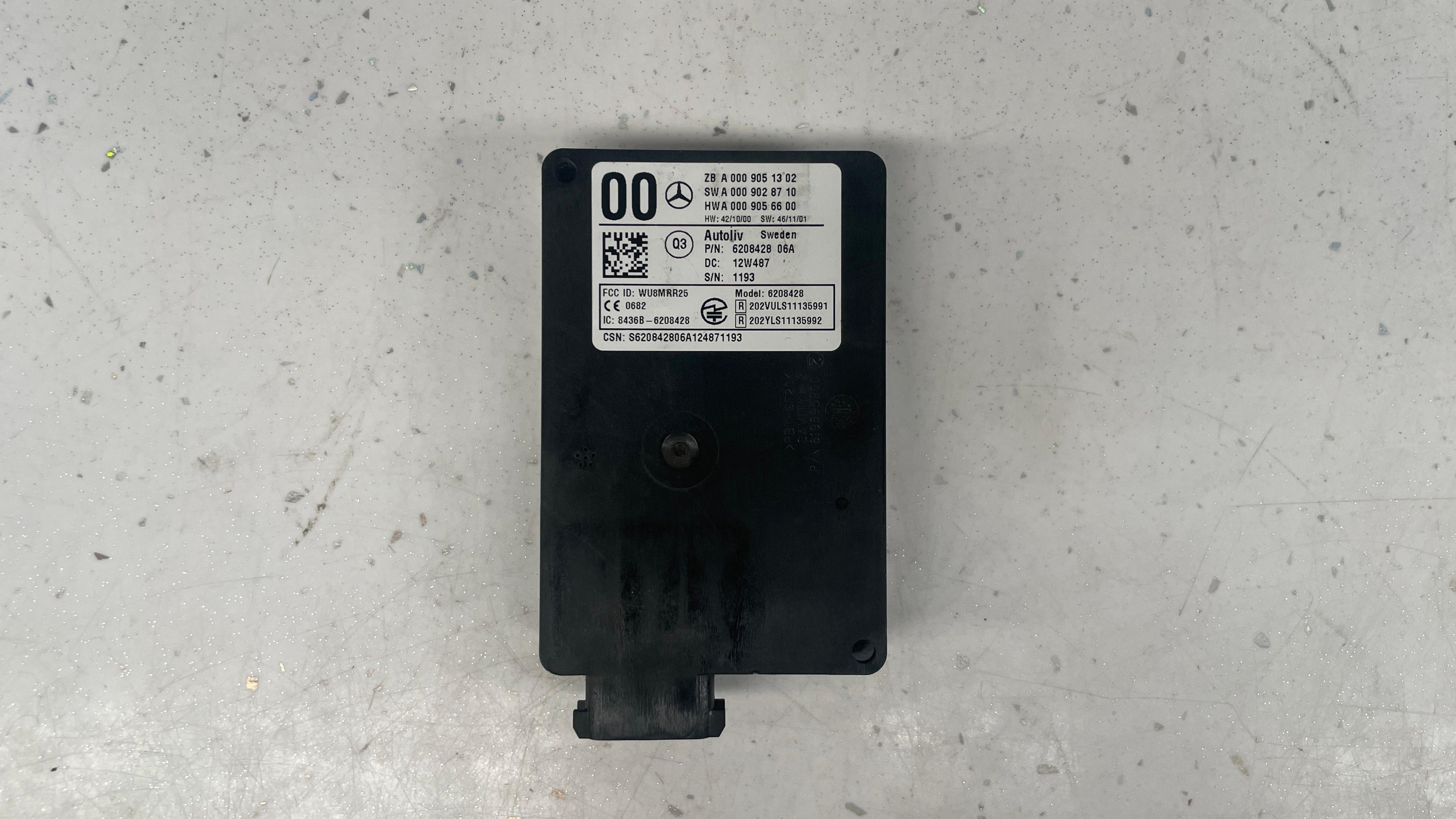 A0009051302 MERCEDES GLE RADAR DISTANCE SENSOR