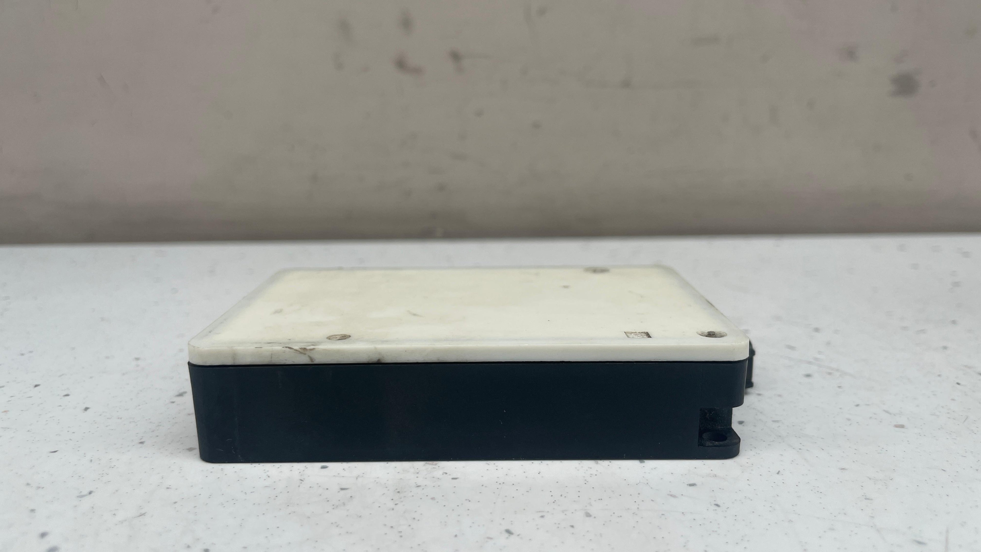A0009051302 MERCEDES GLE RADAR DISTANCE SENSOR